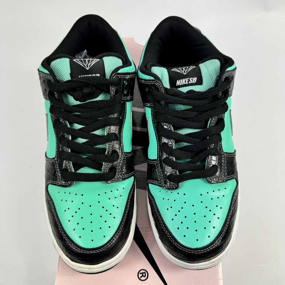 Nike VINTAGE NIKE SB DUNK LOW DIAMOND SUPPLY CO TIFFANY SNEAKERS Size US 9 / EU 42 - 3 Thumbnail