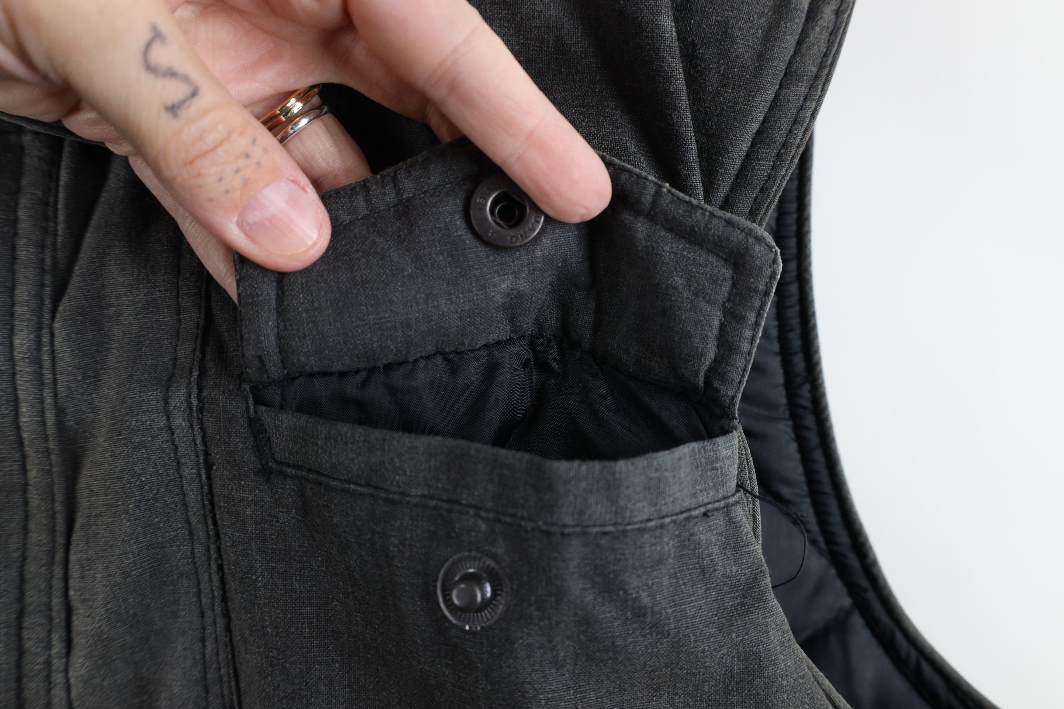 Vintage Vintage 90s Streetwear Stonewash Puffer Vest Jacket Black Size US M / EU 48-50 / 2 - 8 Thumbnail