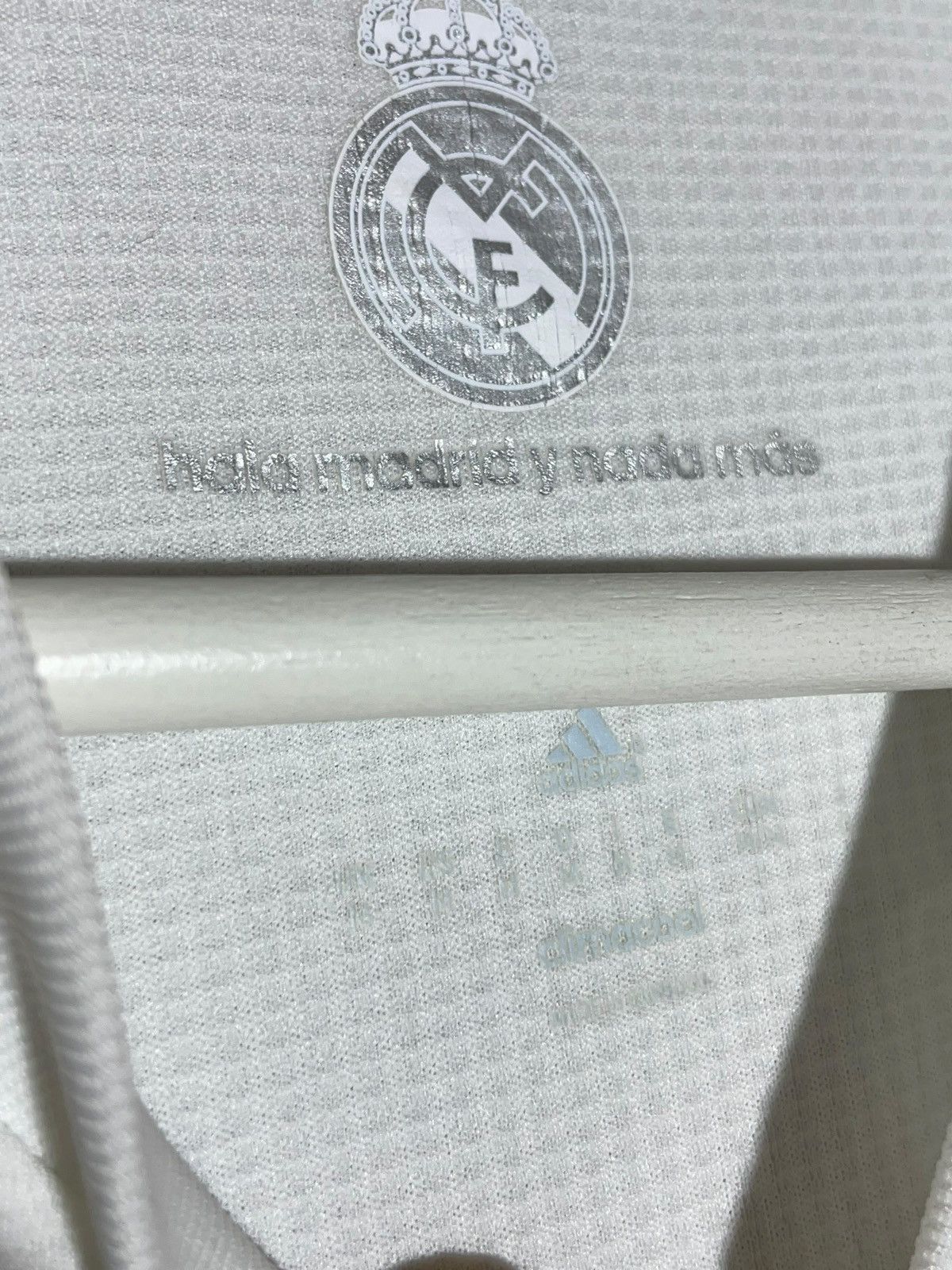 Adidas Real Madrid Adidas 2015/16 Home Football Shirt Size US M / EU 48-50 / 2 - 14 Thumbnail