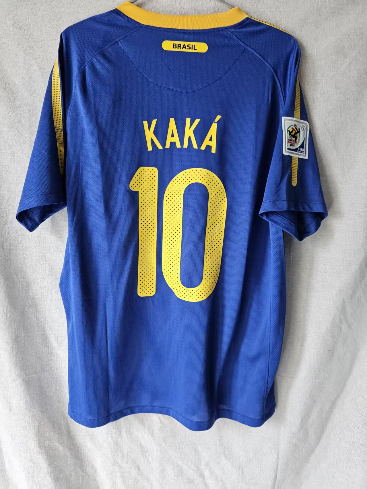 Other Vintage Brazil 10 Kaka Jersey Blue Size US XL / EU 56 / 4 - 1 Thumbnail