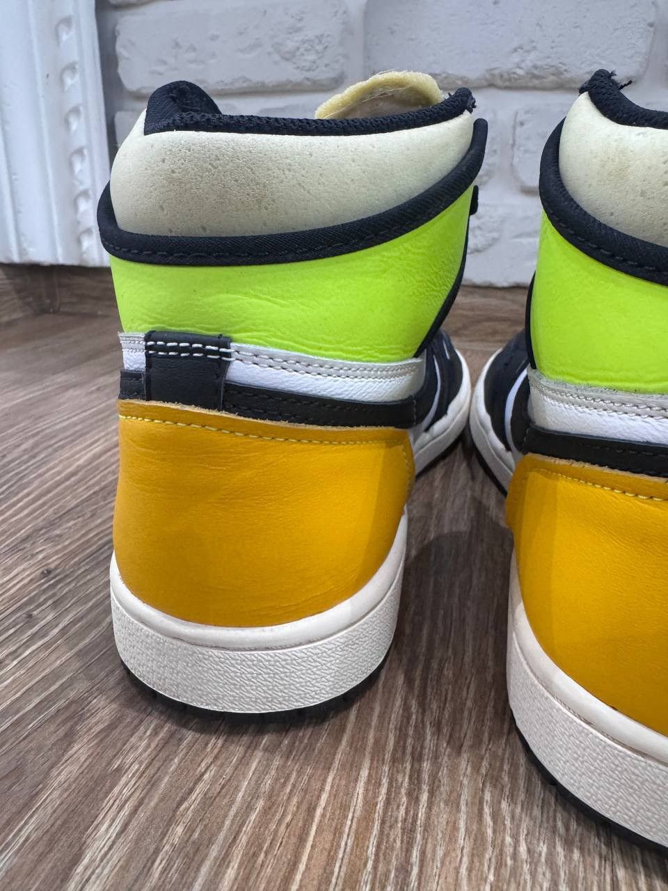 Nike Nike Air Jordan 1 Retro High OG Size 41 US 8 Size US 8 / EU 41 - 13 Thumbnail