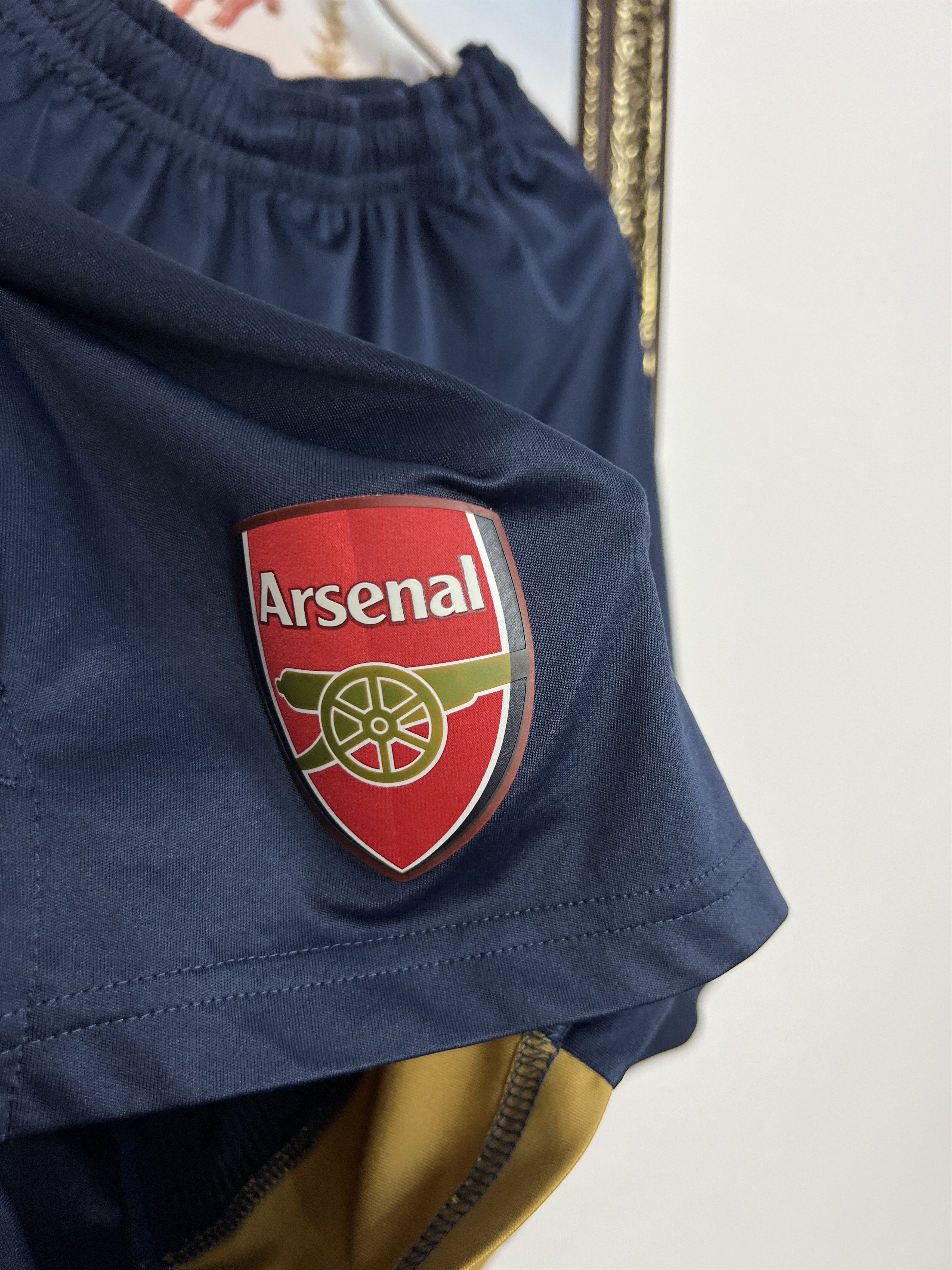 Puma Puma Arsenal Football Shorts Soccer Gunners Athletic Rare Size US 32 / EU 48 - 5 Thumbnail