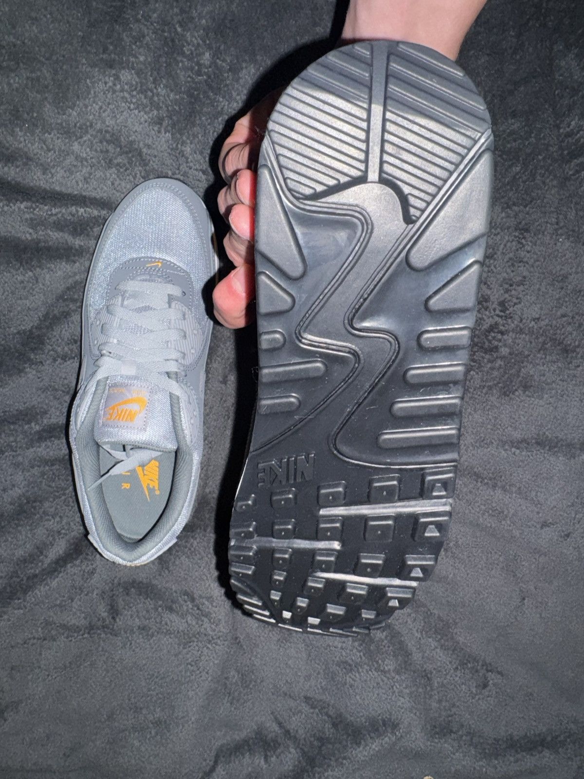 Nike Nike Air Max 90 Size US 10.5 / EU 43-44 - 6 Thumbnail