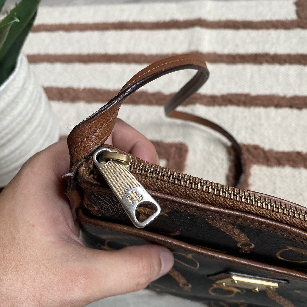 Lauren Ralph Lauren LAUREN RALPH LAUREN HORSE SPORT CROSSBODY BAG Size ONE SIZE - 9 Thumbnail