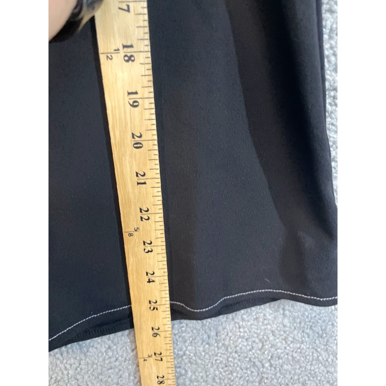 Worthington Worthington Blouse Shirt Womens L Black Flutter Sleeve Short Sleeve Round Neck Keyhole Back Neck Trim Solid Polyester Spandex Basic 2020s? Size L / US 10 / IT 46 - 5 Thumbnail