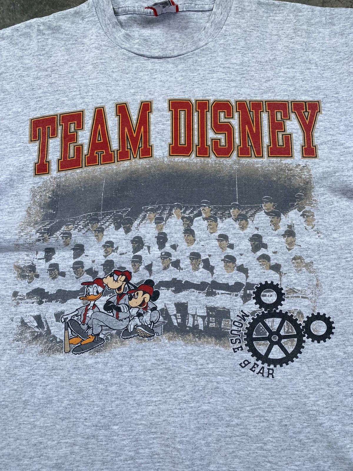 Vintage Vintage Team Disney Mickey Mouse Gear Tees Size US XL / EU 56 / 4 - 3 Thumbnail