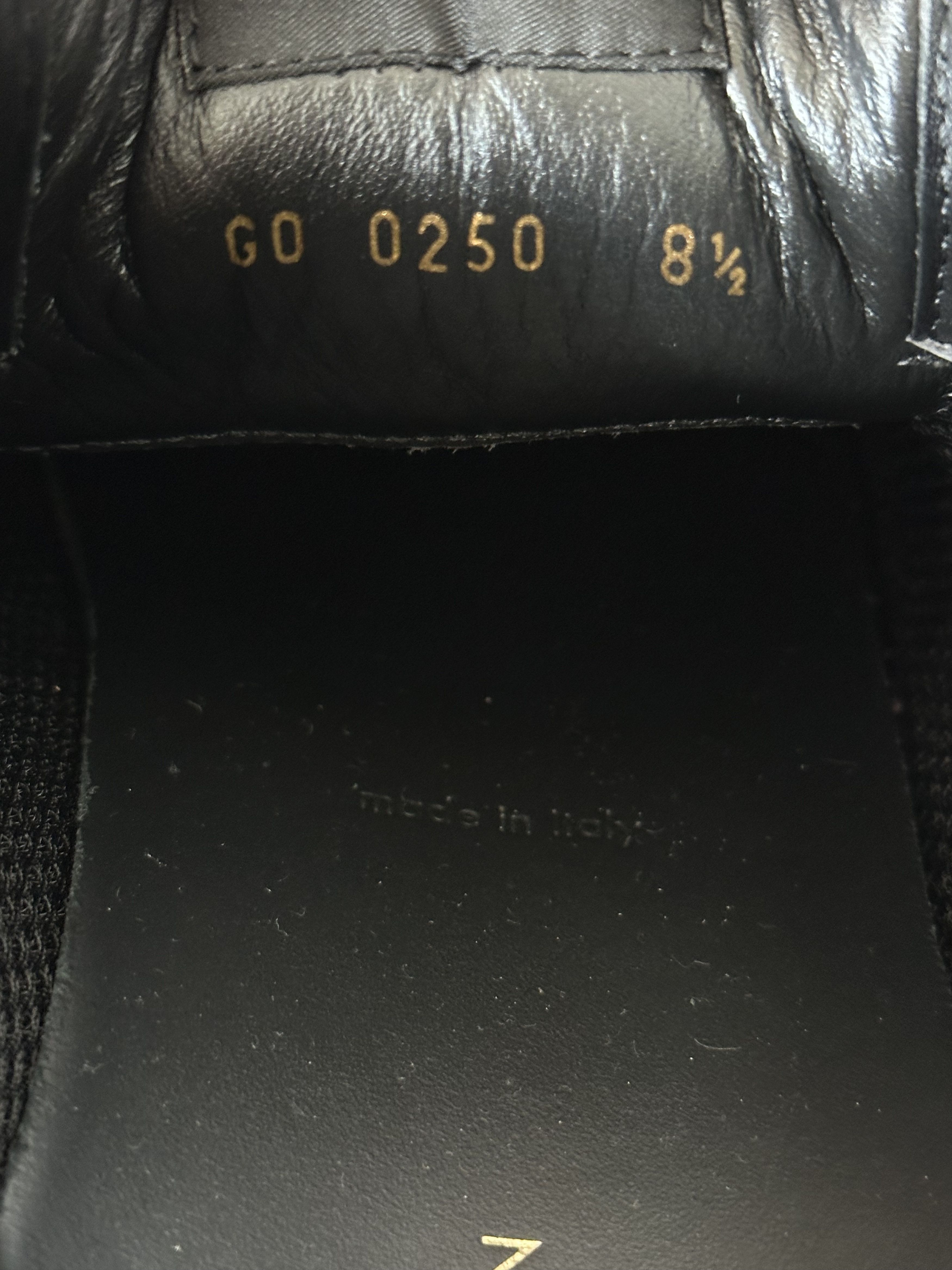 Louis Vuitton Black & Prism 2054 Monogram Iridescent Runaway Sneakers Size US 9.5 / EU 42-43 - 8 Thumbnail