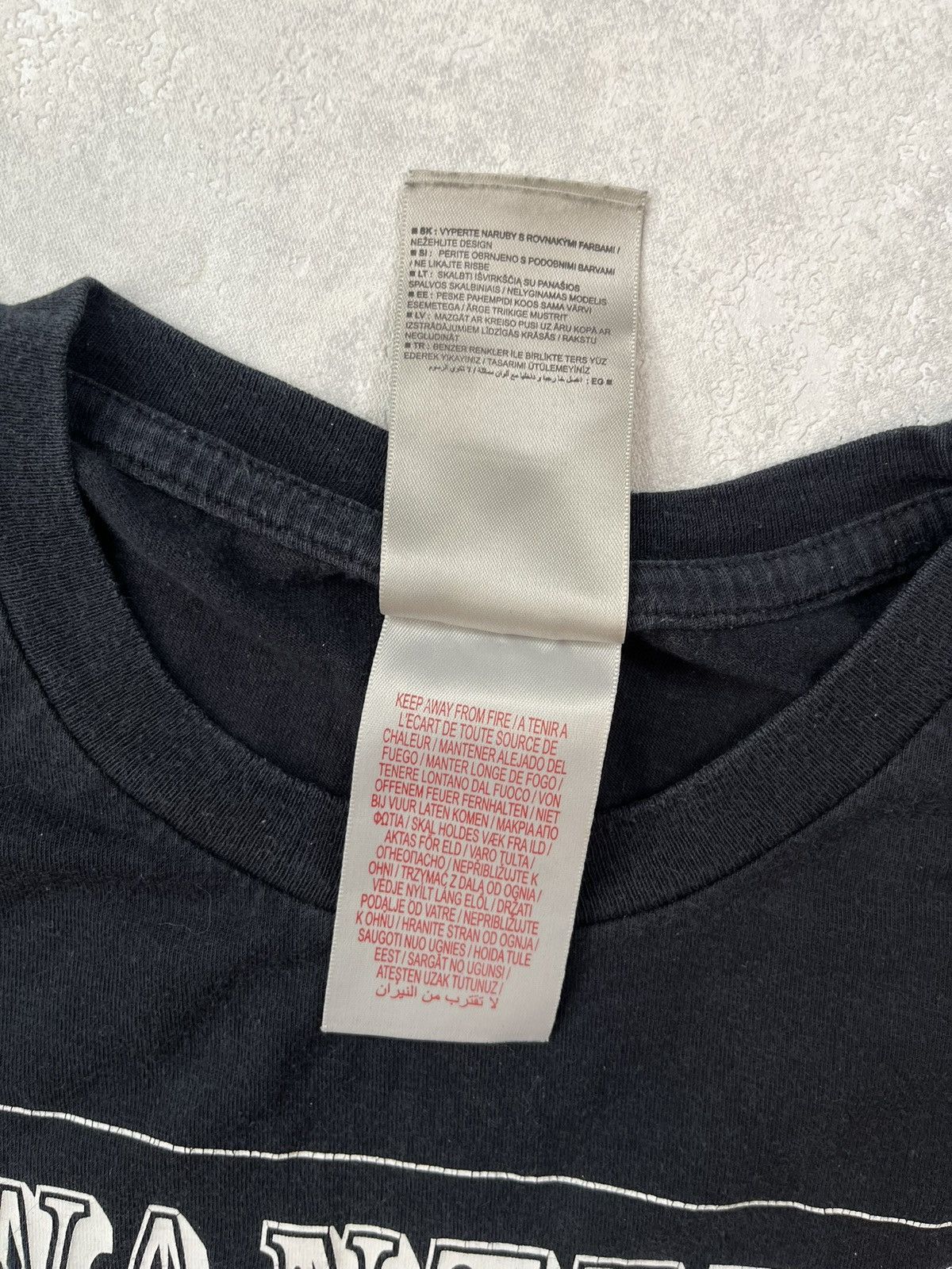 Nike × Vintage 90s Nike Wanted Vintage Y2K Sneakerhead Retro Tee T-Shirt Size US L / EU 52-54 / 3 - 5 Thumbnail