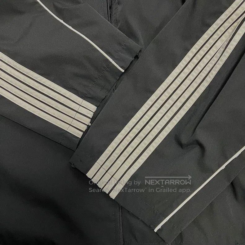 Balenciaga Balenciaga Distressed Print Sports Jacket Size US S / EU 44-46 / 1 - 5 Thumbnail