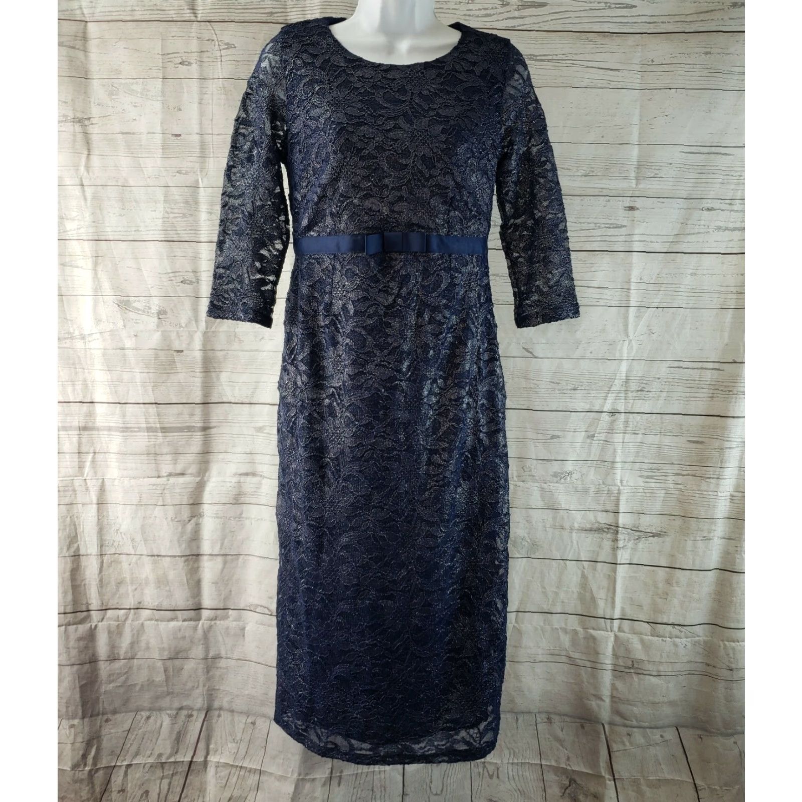 Asos ASOS Maternity Womens Midi Dress Sz Small Solid Blue Lace 3/4 Sleeve Dress Women's Maternity ASOS Blue Lace Solid Midi 3/4 Sleeve Size S / US 4 / IT 40 - 2 Thumbnail