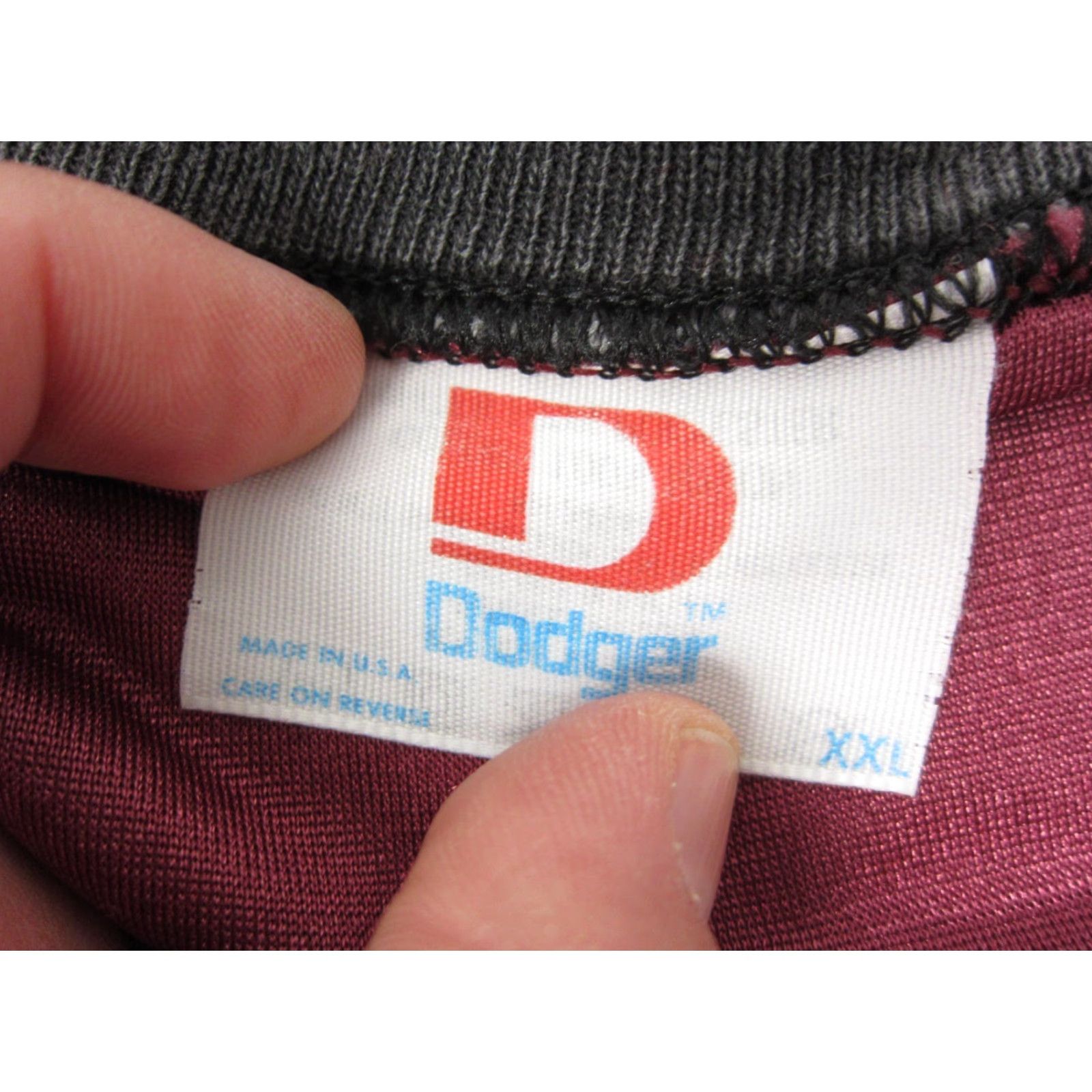 Vintage VINTAGE Dodger Shirt 2XL Red V-Neck Mens 90s Jersey Logo T-Shirt Size US XXL / EU 58 / 5 - 3 Thumbnail