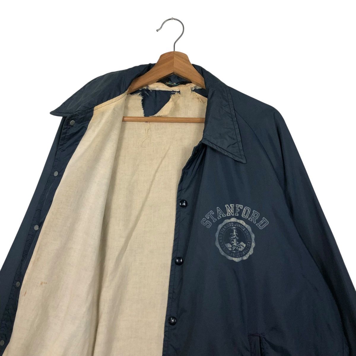 Champion 🔥VINTAGE SNAP BUTTON CHAMPION RUNNING MAN BIG LOGO Size US M / EU 48-50 / 2 - 14 Thumbnail