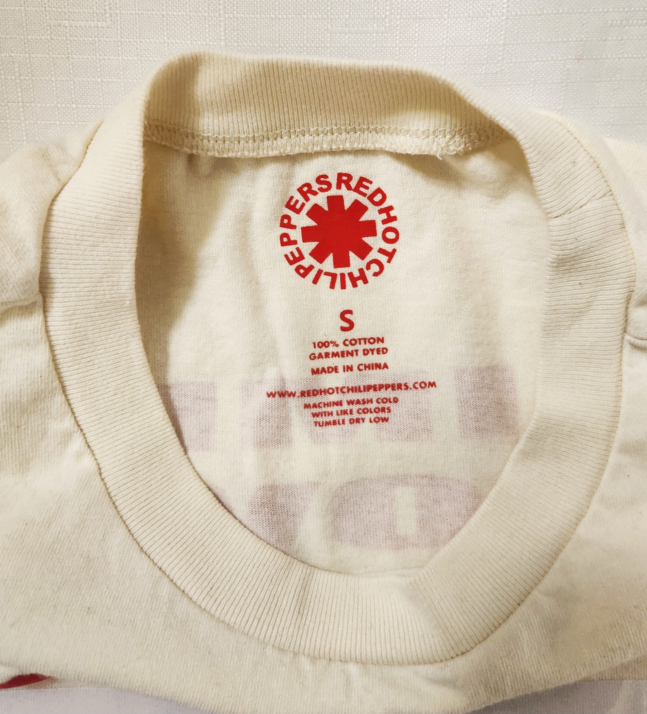 Band Tees Red Hot Chilli Peppers Small Beige Unlimited Love World Tour Size US S / EU 44-46 / 1 - 6 Thumbnail