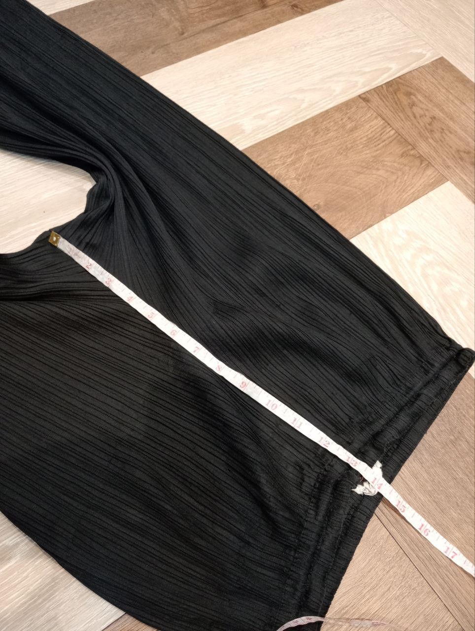 Pleats Please Issey Miyake PLEATS PLEASE ISSEY MIYAKE PLEATED PANTS - BLACK Size 25" / US 0 / IT 36 - 14 Thumbnail