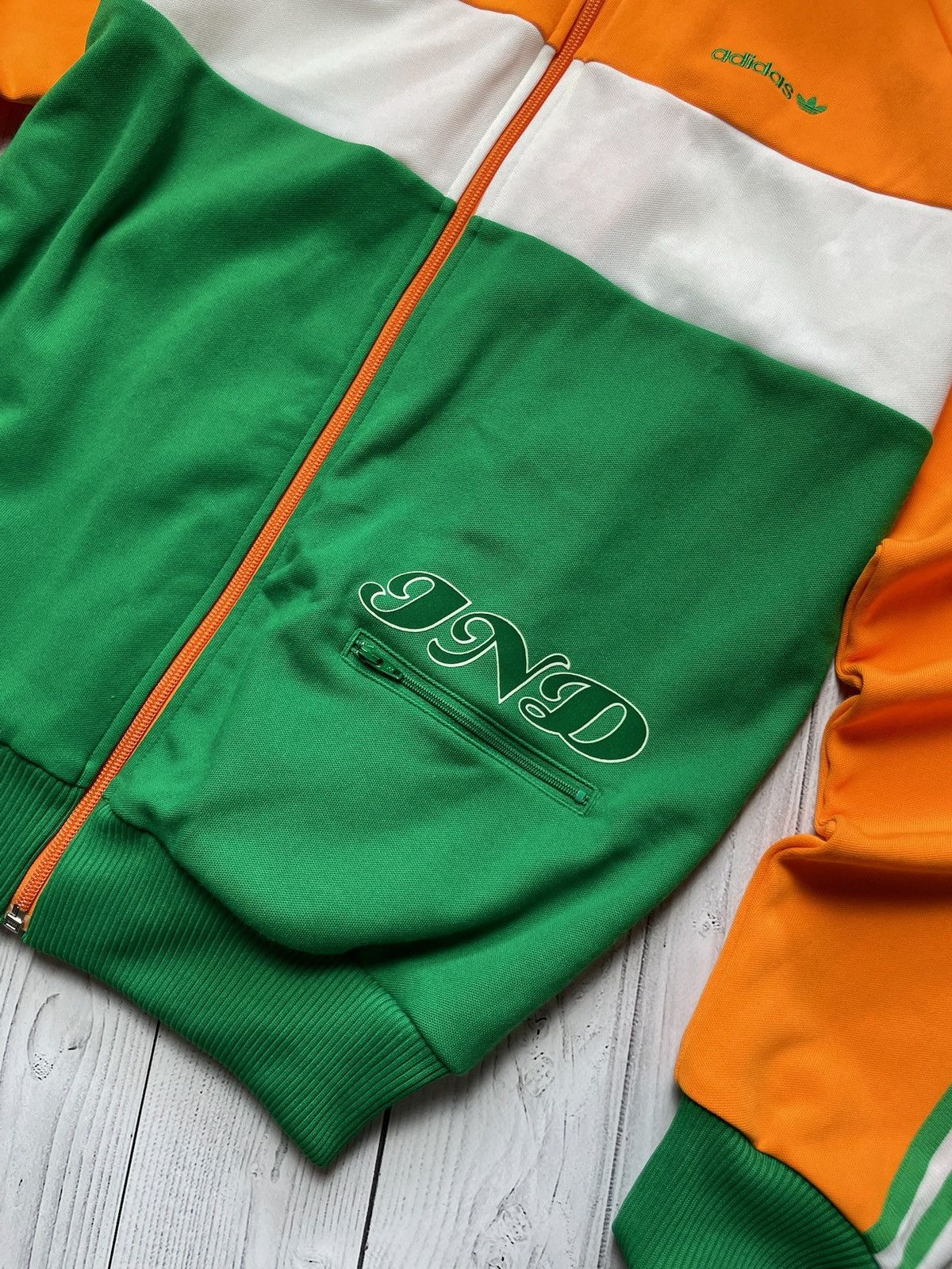Adidas × Vintage Vintage adidas India soccer jersey size M logo rare Size US M / EU 48-50 / 2 - 4 Thumbnail