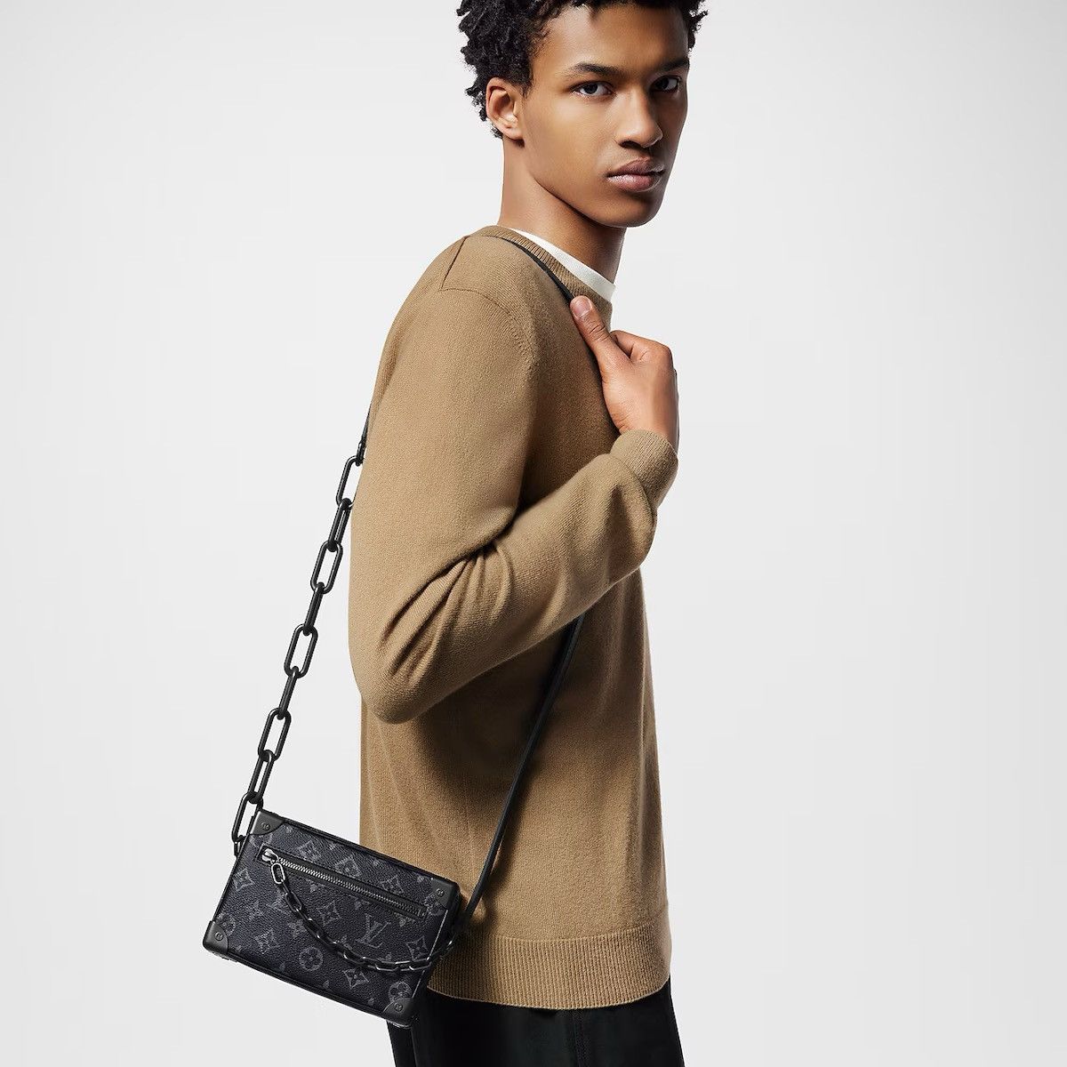 Louis Vuitton Louis Vuitton Eclipse Monogram Soft Trunk 3500$ Size ONE SIZE - 9 Thumbnail