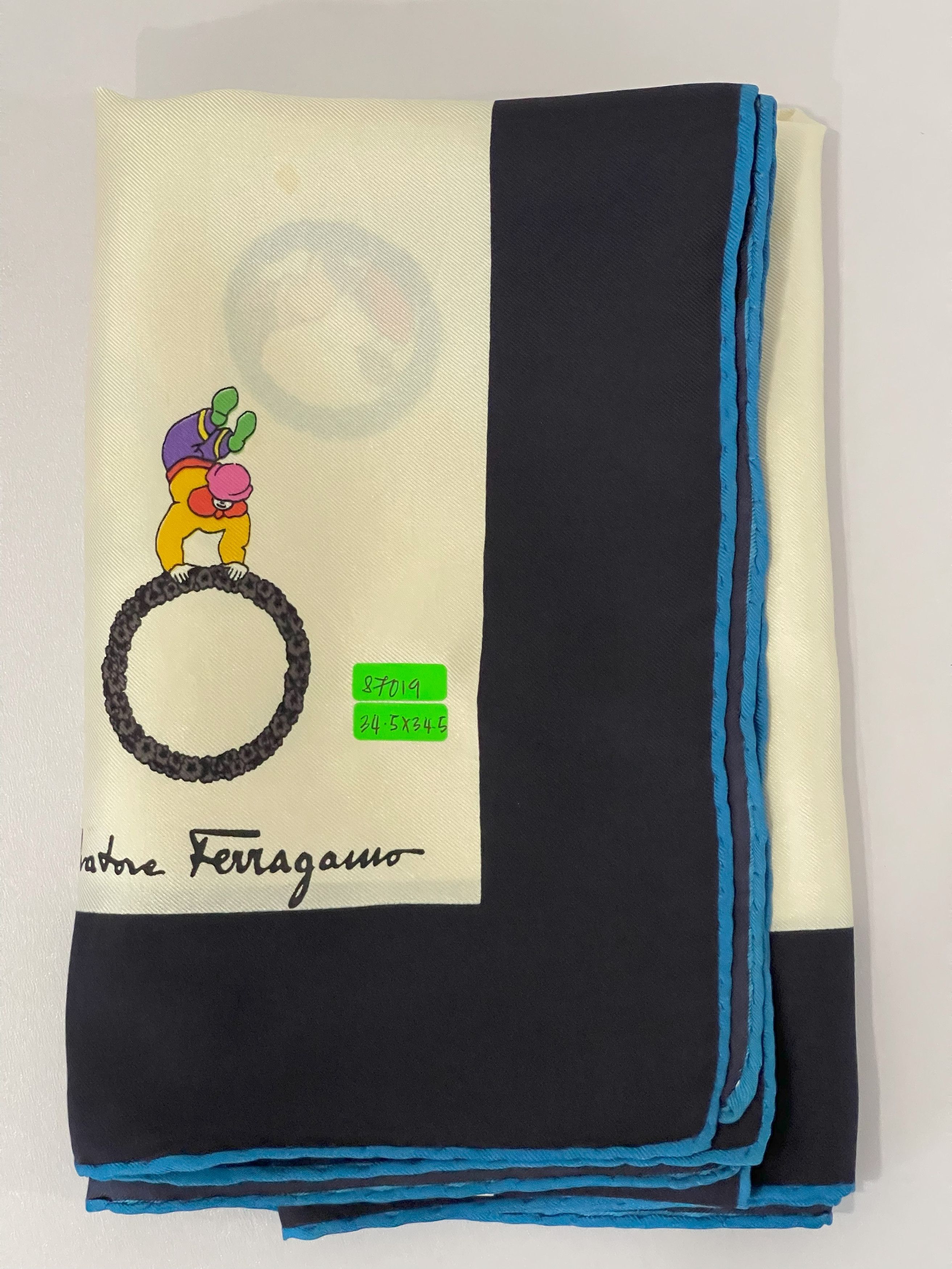 Salvatore Ferragamo Vintage Salvatore Ferragamo Silk Scarf - S7019 Size ONE SIZE - 9 Thumbnail