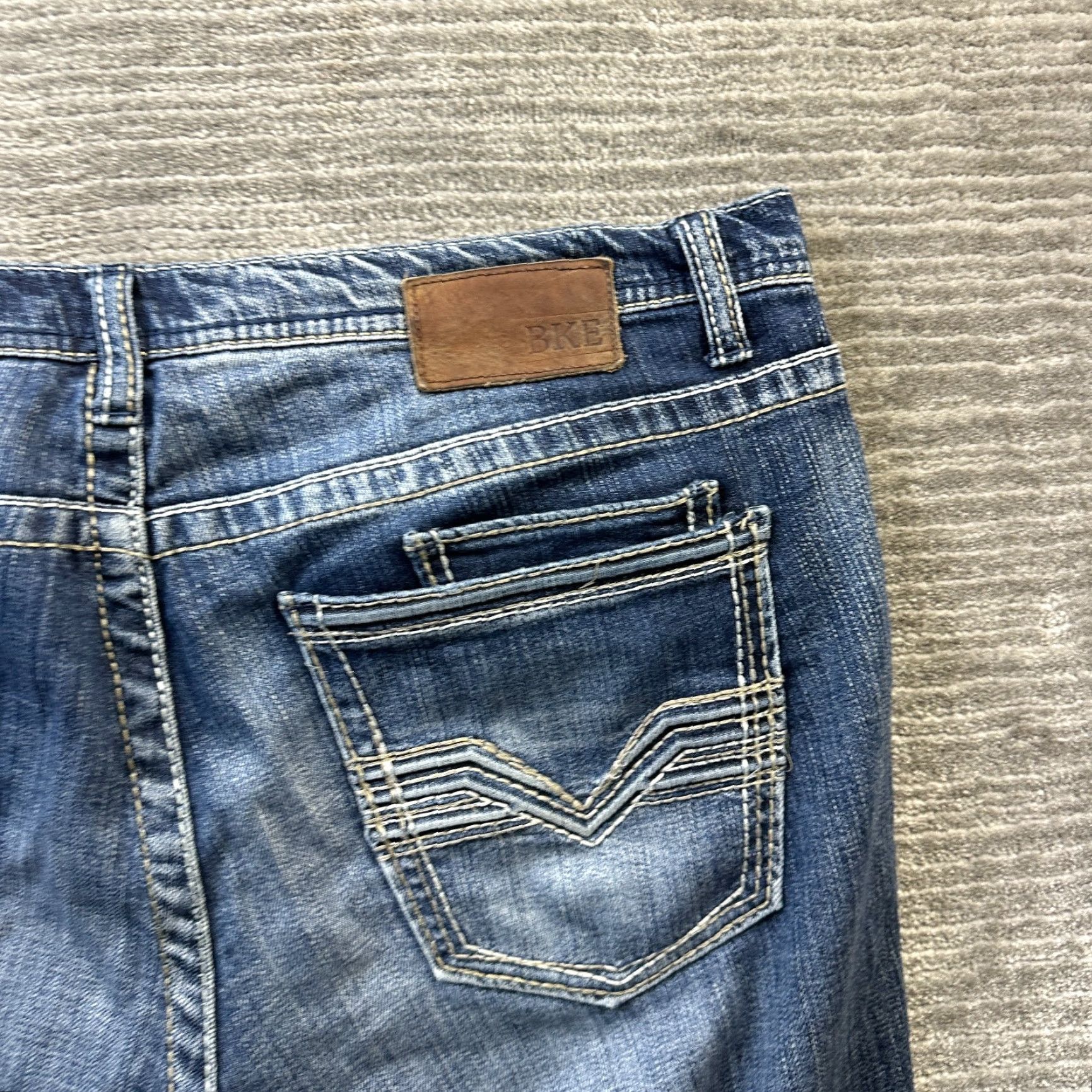 Vintage BKE Jeans Mens 36 Nolan Blue Denim Pants Cowboy Rodeo Straight 5-Pocket Regular Fit Jeans Buckle BKE Brand Mens Size US 36 / EU 52 - 4 Thumbnail