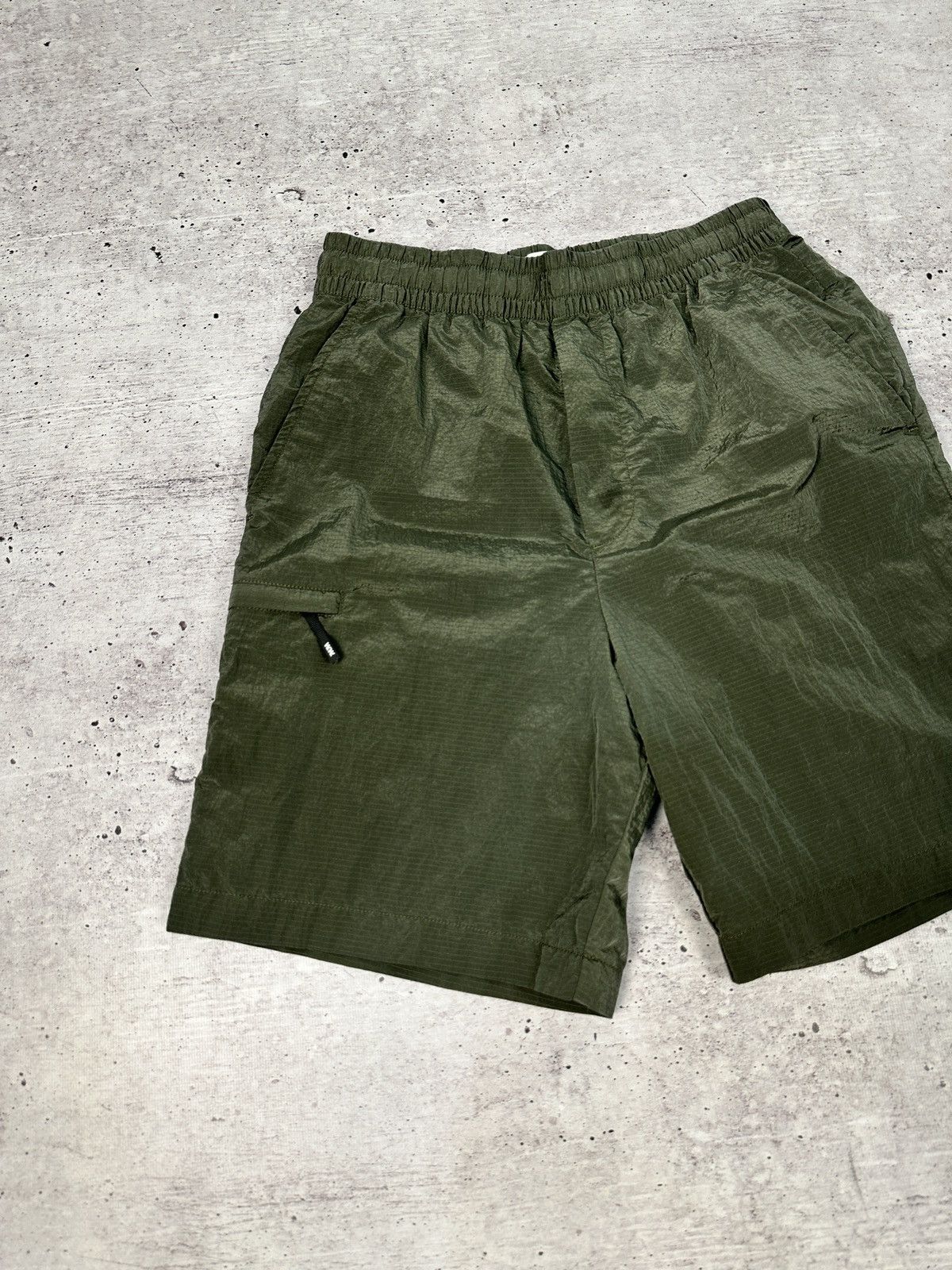 Wood Wood WOOD WOOD Ollie Nylon Shorts Size S Olive Army Tech Utility Size US 30 / EU 46 - 2 Thumbnail