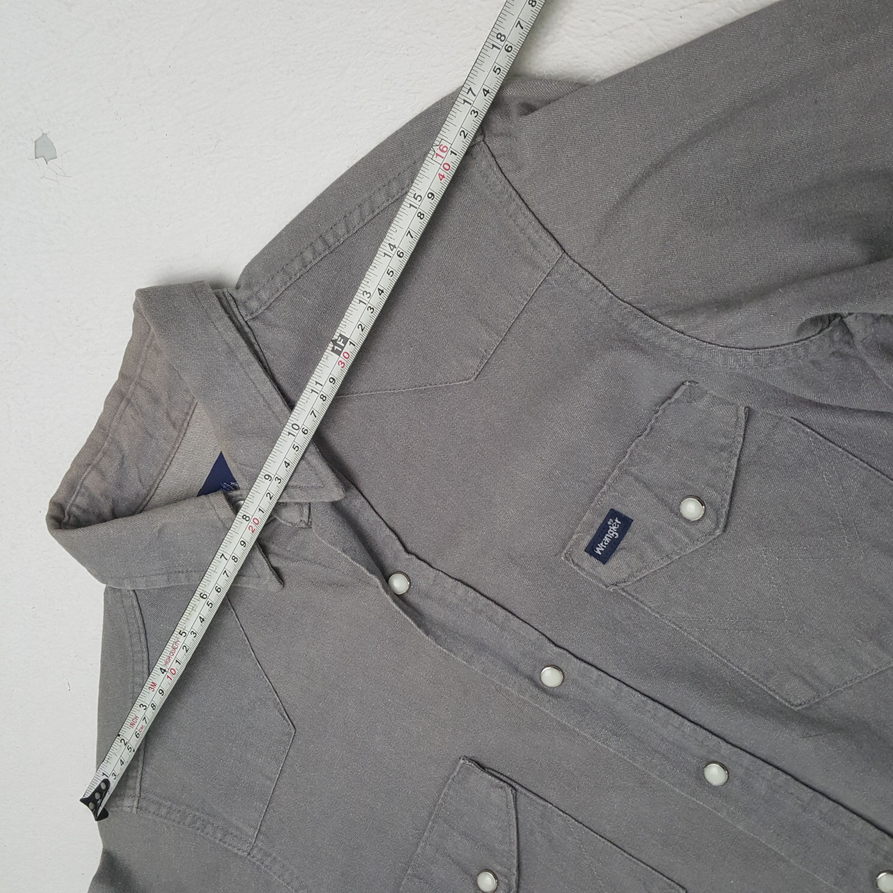 Vintage × Wrangler WRANGLER Casual Style Double Pocket Design Shirt Size US S / EU 44-46 / 1 - 4 Thumbnail