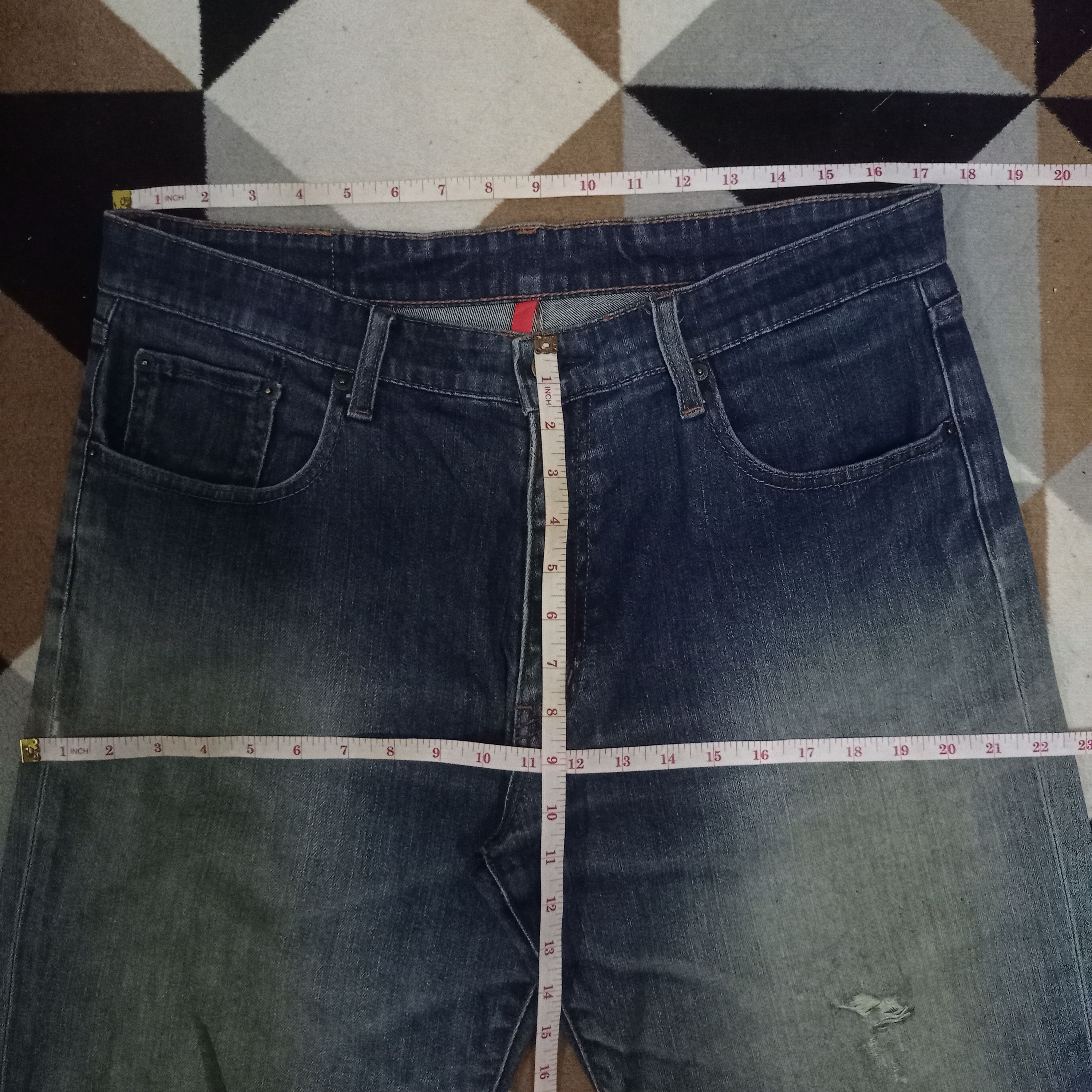 Japanese Brand × Uniqlo Vintage Japanese Uniqlo Mud Wash Baggy Jeans 35x29 Size US 35 - 9 Thumbnail
