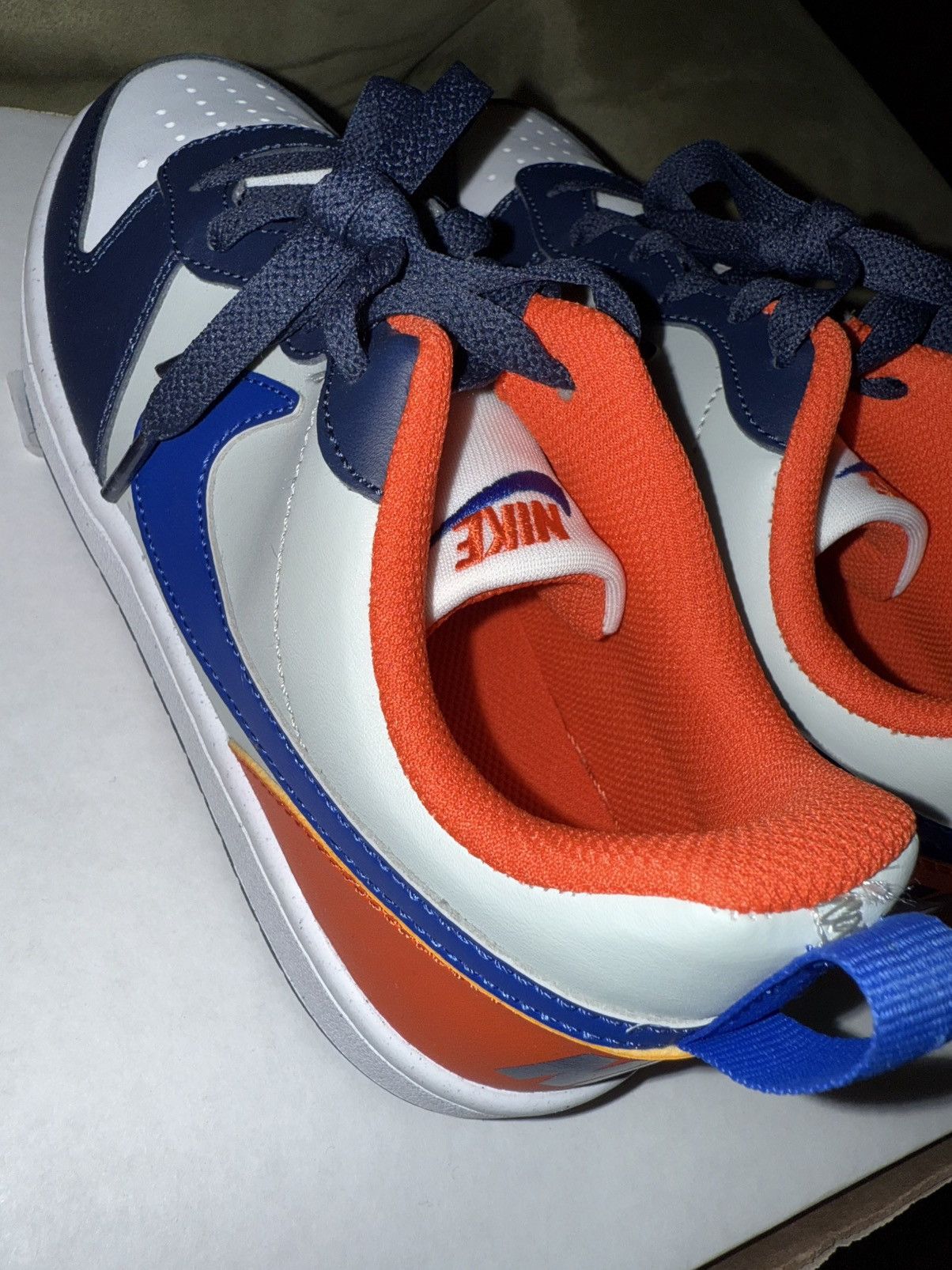 Nike Nike Court Borough Low! NEW! GS 5y Midnight Navy/Team Orange Size US 5 / EU 37 - 10 Thumbnail