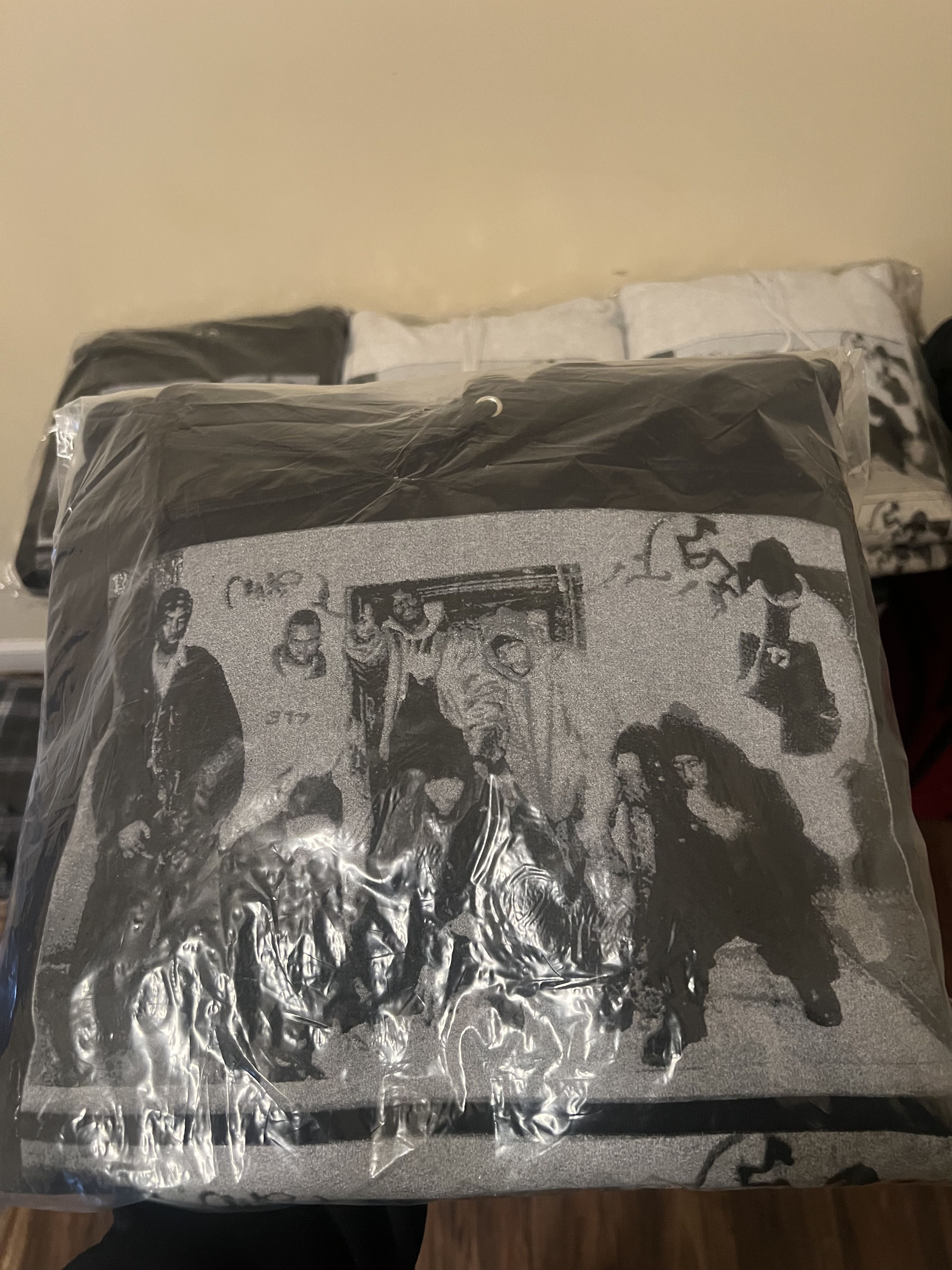 Supreme Supreme Wu-Tang Clan Hoodie (Black) Size US M / EU 48-50 / 2 - 1 Preview