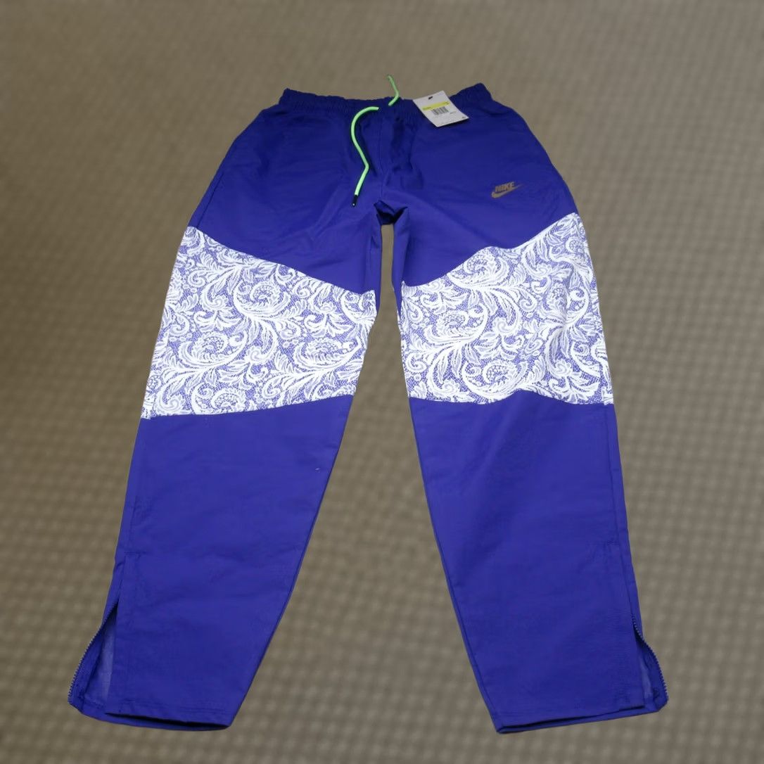 Nike Nike Women's Pants S Purple Paisley Nike Windrunner Track Jog Active 26x26 Size 26" / US 2 / IT 38 - 1 Thumbnail