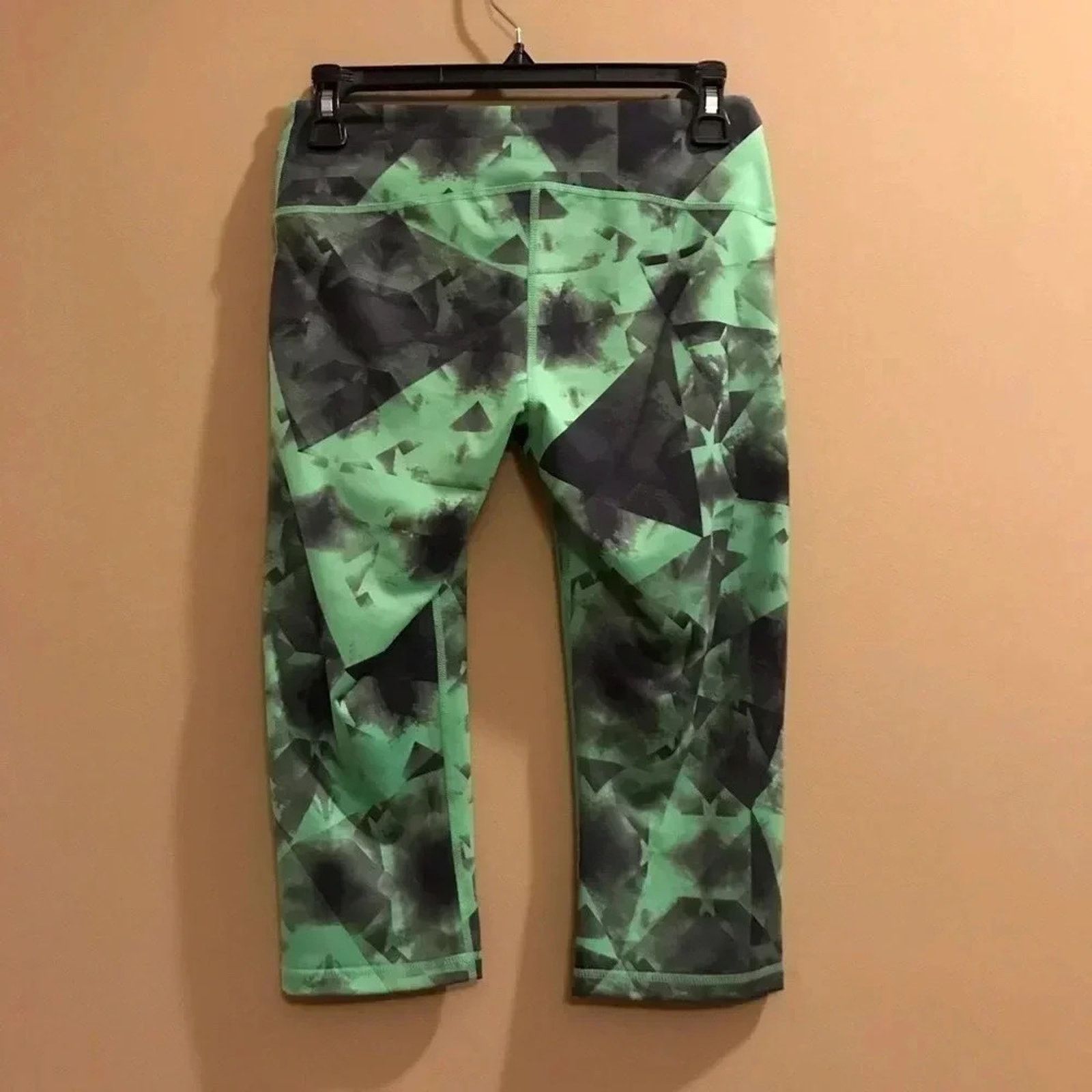 Other Z By Zella Geo Abstract Pattern Capri Leggings Women’s sz S Size 25" / US 0 / IT 36 - 5 Thumbnail
