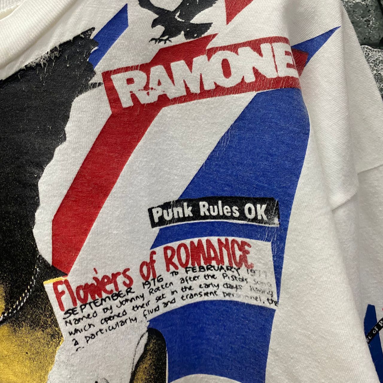 Band Tees 💥Rare💥Vintage 90s Sex Pistol Sid Vicius punk tshirt Size US L / EU 52-54 / 3 - 7 Thumbnail