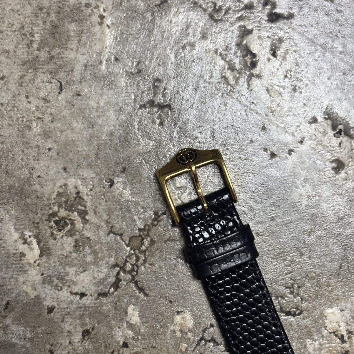 Gucci vintage unisex Gucci wristwatch Size ONE SIZE - 8 Thumbnail