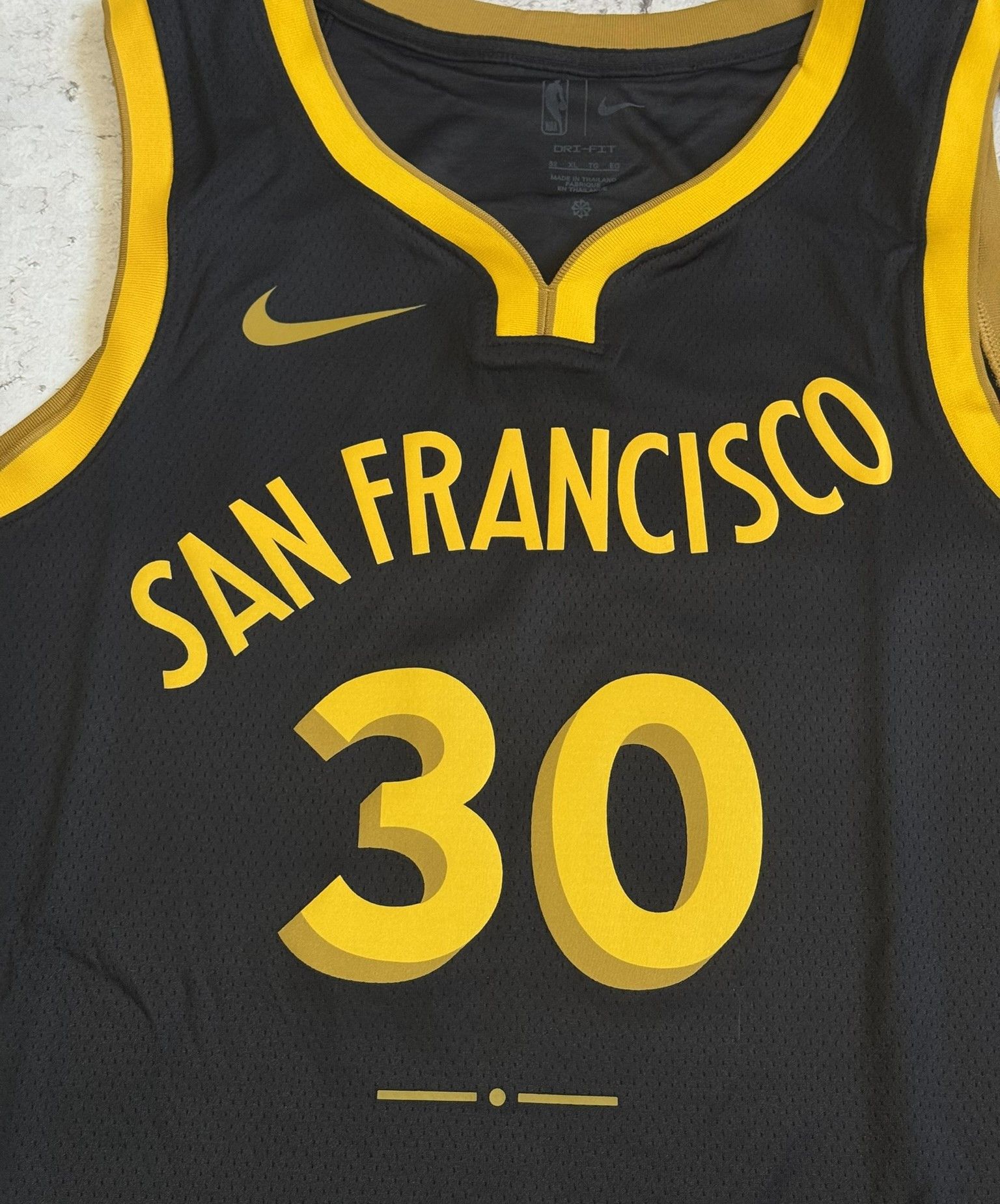 Nike Golden State Warriors Curry Nike City Edition Jersey size XL Size US XL / EU 56 / 4 - 5 Thumbnail