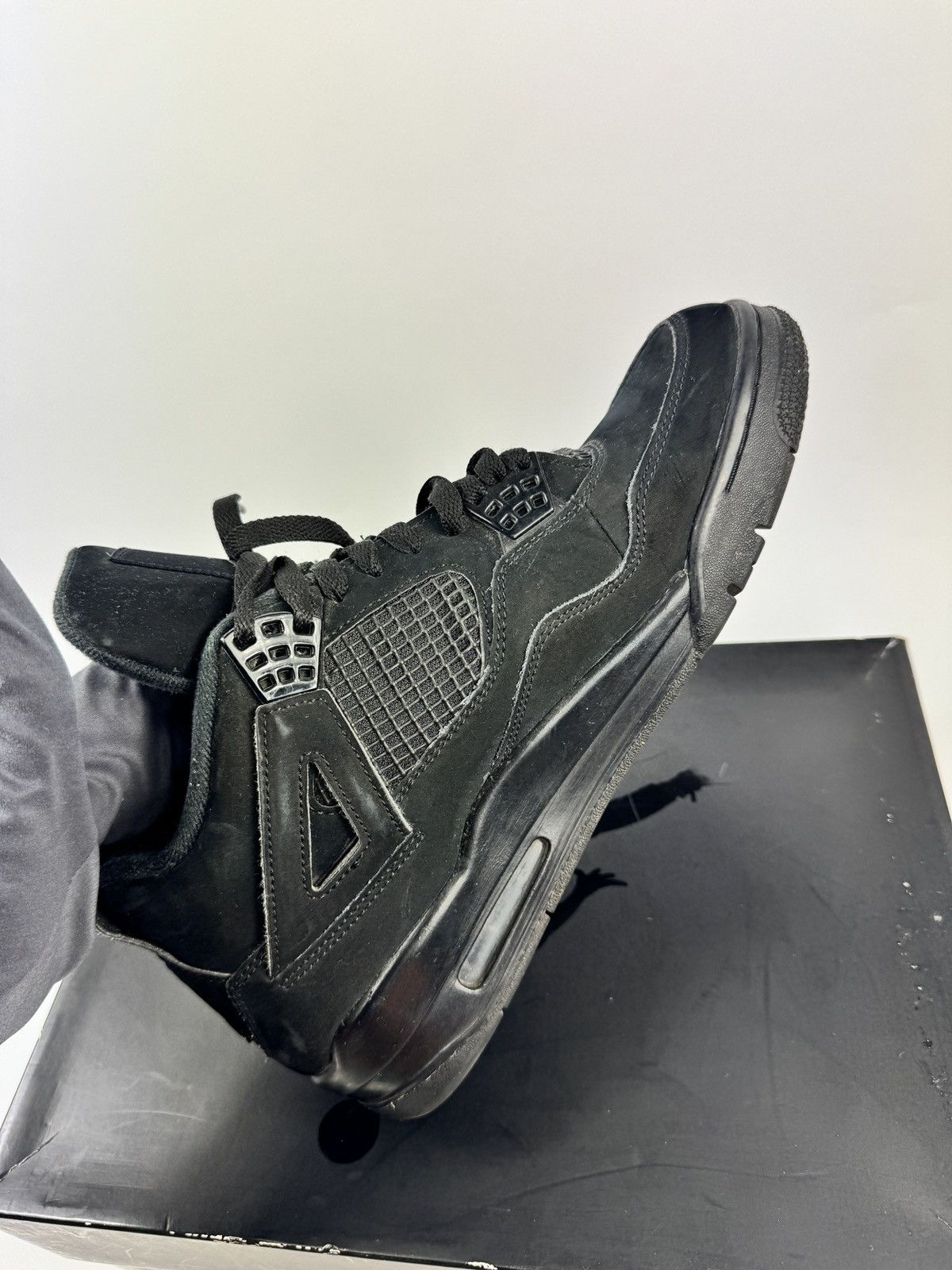 Nike AIR JORDAN 4 RETRO SNEAKERS Size US 10 / EU 43 - 6 Thumbnail