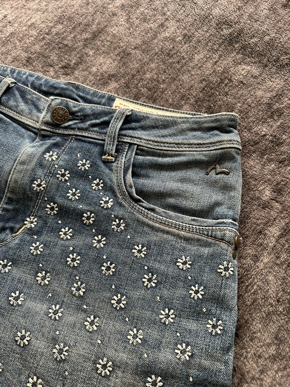 Evisu Vintage Faded Screen Printed Evisu Jean Shorts Size 25" / US 0 / IT 36 - 3 Thumbnail