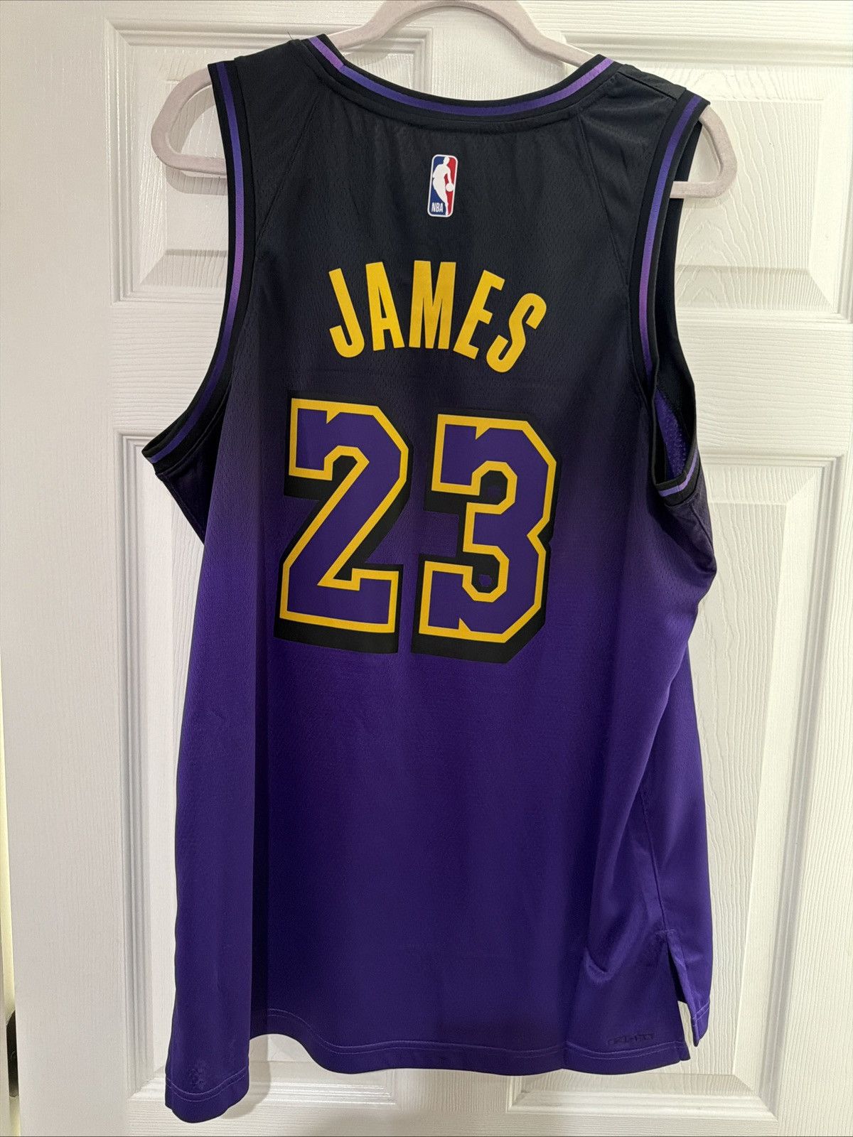 Nike NWT Nike Authentic LA Lakers City Edition Jersey Men’s L Size US L / EU 52-54 / 3 - 6 Thumbnail