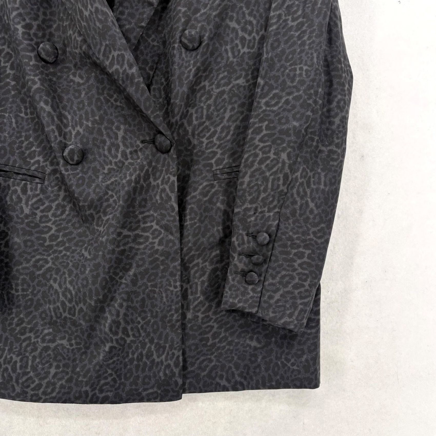 Vintage INC International Concepts Blazer Womens M Gray Cheetah Print Double Breasted Blazer Animal Print Fall Office Casual Womens M Size M / US 6-8 / IT 42-44 - 3 Thumbnail
