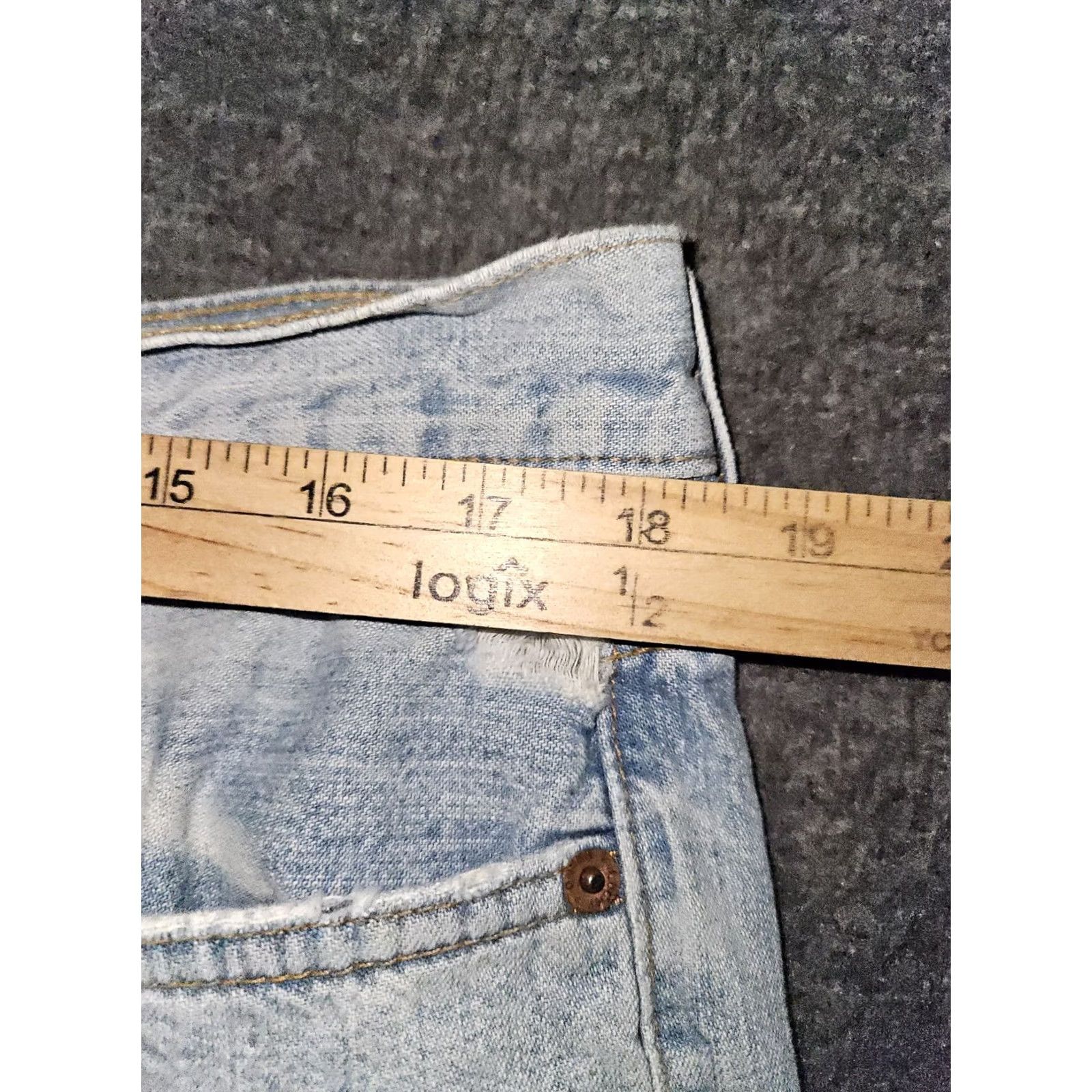 Lucky Brand VINTAGE Lucky Brand Transit Jeans Mens 36 Jeans Distressed 90s USA Denim Blue Straight Relaxed Mid 10-12 Inseam 33 Mens Size US 36 / EU 52 - 4 Thumbnail