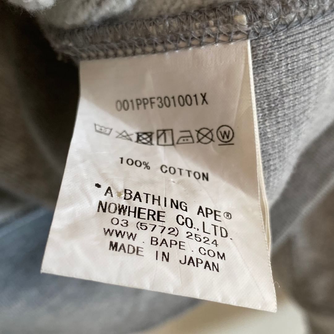 Bape A Bathing Ape Shark Motif Pullover Hoodie Gray - Size M Size US M / EU 48-50 / 2 - 6 Thumbnail