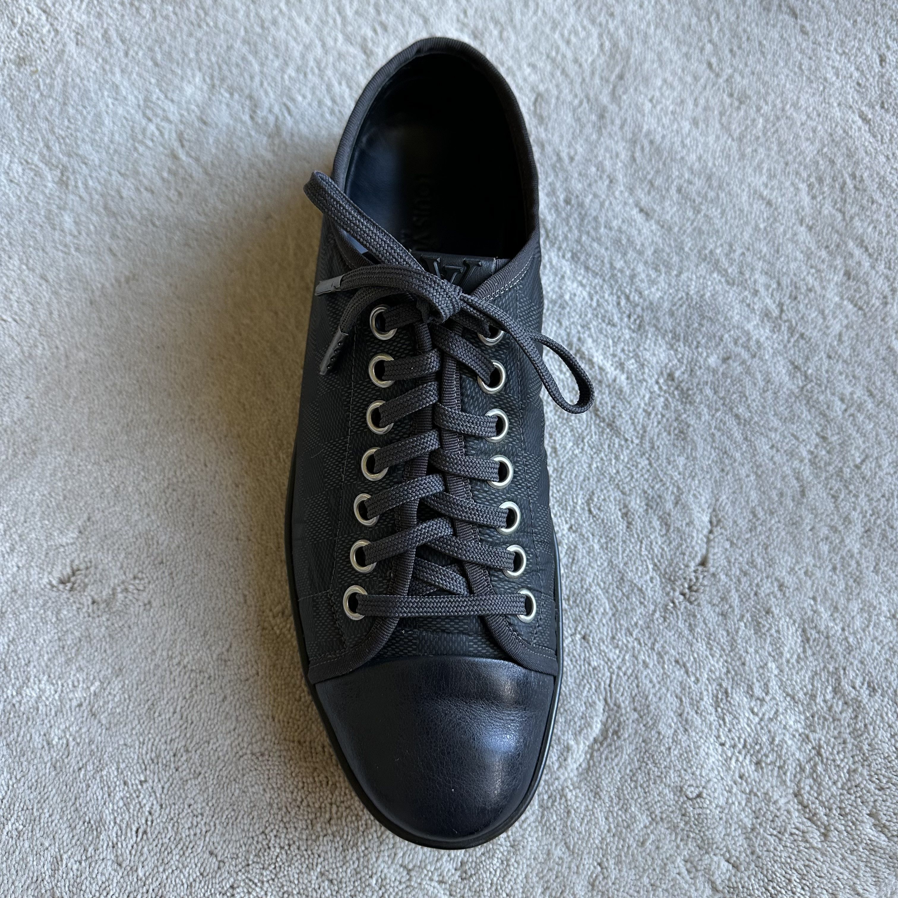 Louis Vuitton LOUIS VUITTON Damier Graphite LOW-TOP SNEAKERS Size 7.5 LV Size US 8.5 / EU 41-42 - 8 Thumbnail