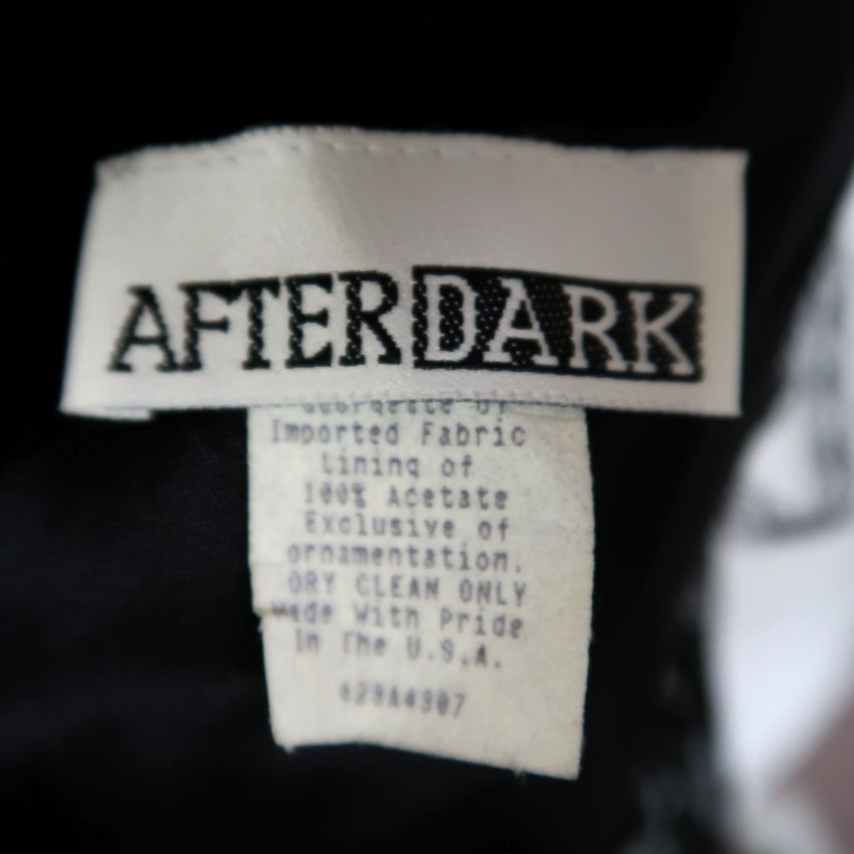 Vintage VINTAGE After Dark Black Midi Party Dress Sheer Lace Cape Overlay 12 80s A-Line Zip Womens Menus Size XL / US 12-14 / IT 48-50 - 5 Thumbnail