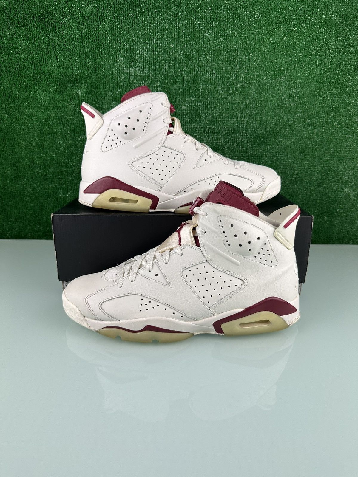 Jordan Brand Air Jordan 6 Retro 2015 Maroon Size 12 Size US 12 / EU 45 - 2 Thumbnail