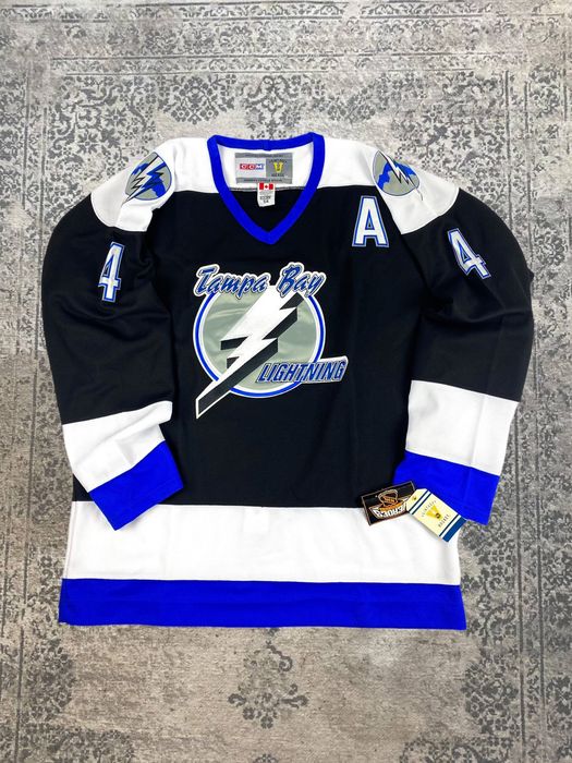 VTG 90s CCM Tampa Bay Lightning Hockey Jersey Size Large