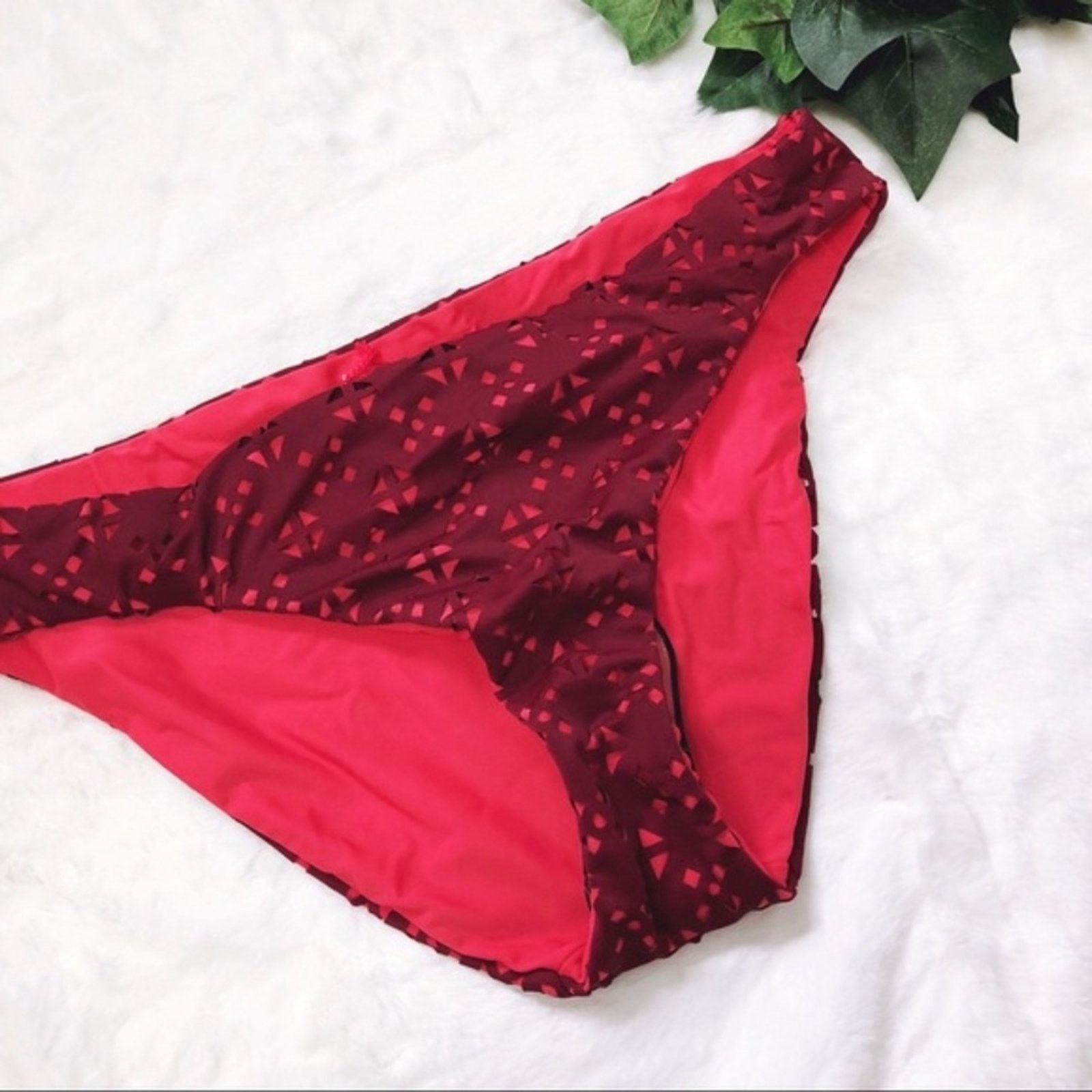 Loft LOFT Red Beach Perforated Hipster Bikini Bottom Size 28" / US 6 / IT 42 - 7 Thumbnail