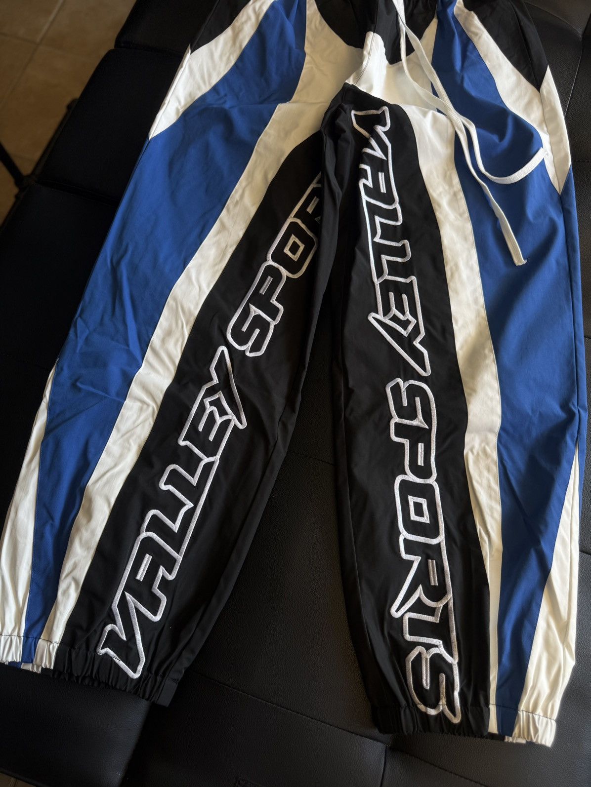 Vale Vale Blue White Track Sweatpant Joggers Size M (NEW) Size US 30 / EU 46 - 2 Thumbnail