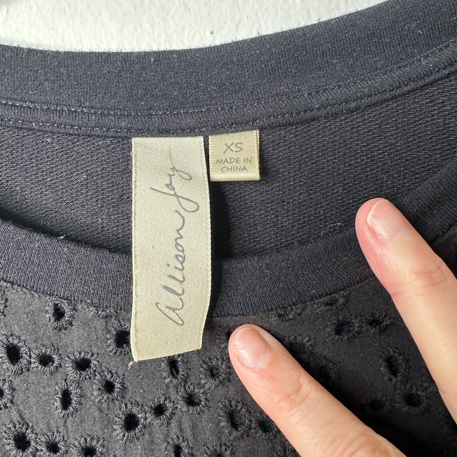 Other Allison Joy Black Eyelet Front Tie 3/4 Sleeve Blouse XS Size XS / US 0-2 / IT 36-38 - 4 Thumbnail