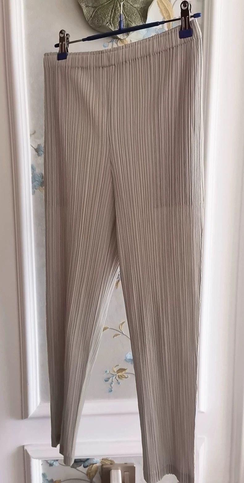 Issey Miyake issey miyake size:2 Beige pleated pants Size 42" / US 20 - 1 Thumbnail