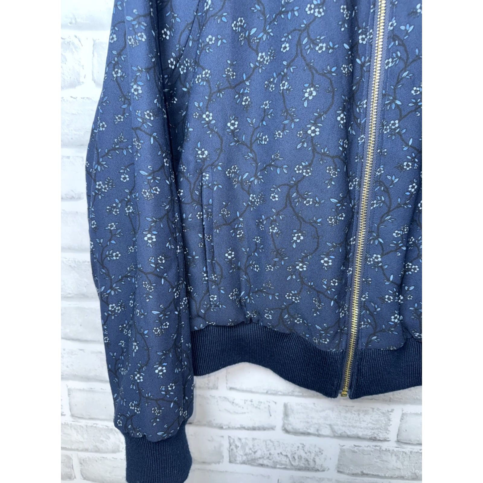 Vintage Kate Spade Jacket Women's M Blue Floral Reversible Bomber Out West Wild Roses Size M / US 6-8 / IT 42-44 - 5 Thumbnail