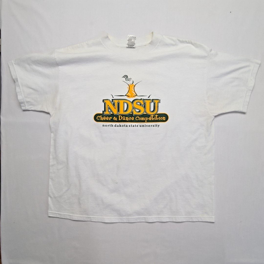 Fruit Of The Loom Vintage NDSU Cheer Dance Competition XL White College Tee Size US XL / EU 56 / 4 - 1 Thumbnail