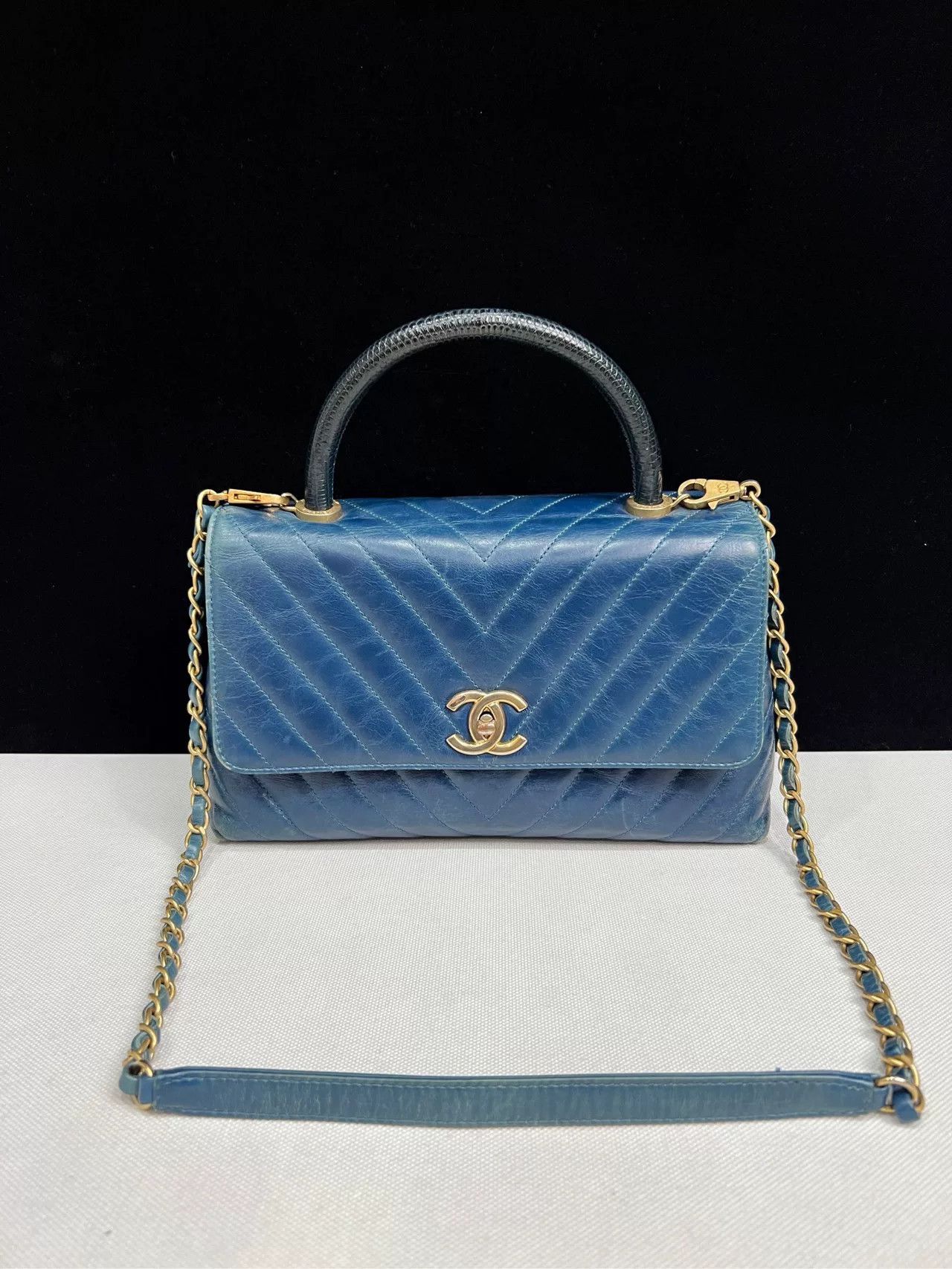 Chanel Pre-loved Bag Very good condition Size ONE SIZE - 1 Thumbnail