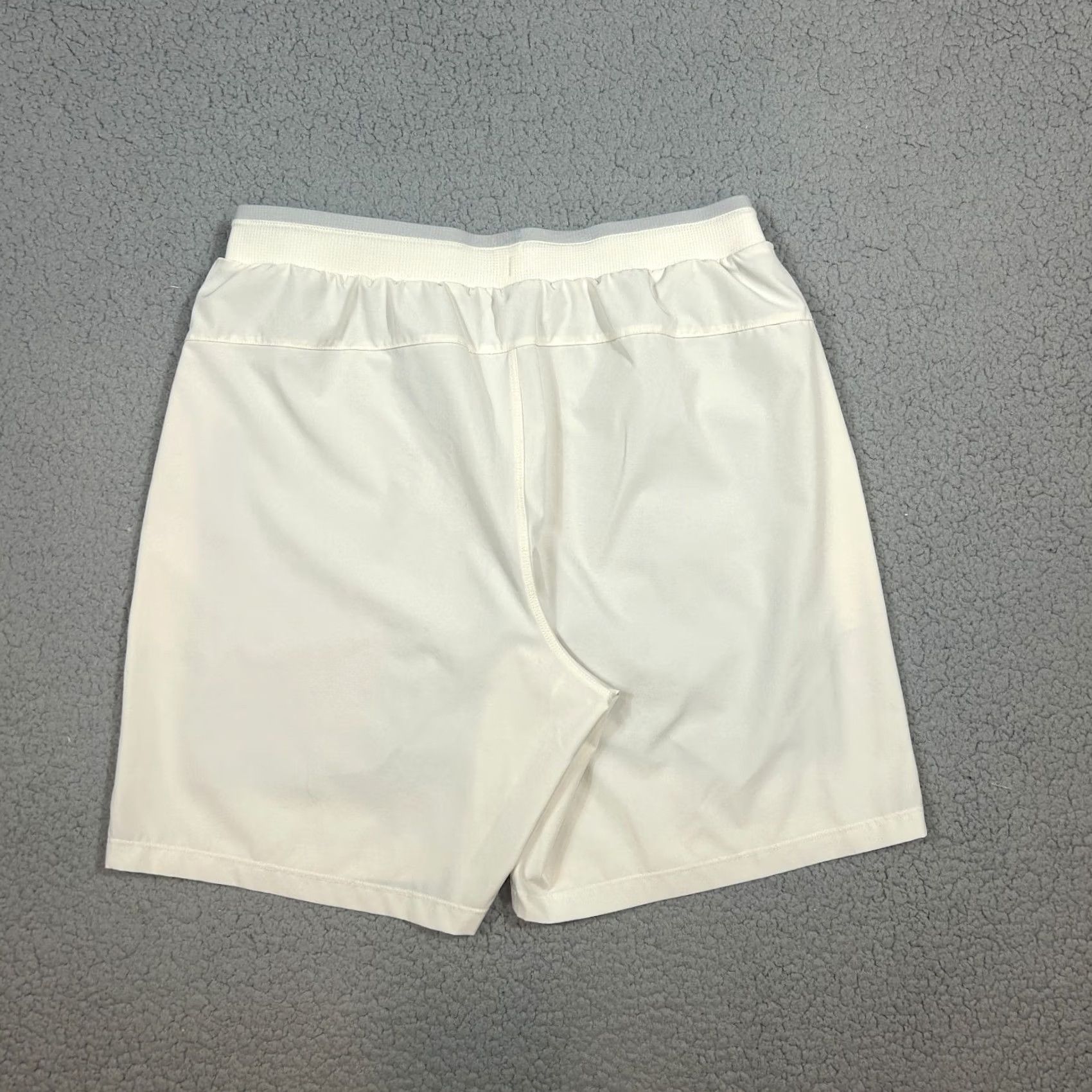 Fabletics Fabletics Shorts Men Large White Performance Workout Gym Athletic Lined Size US 32 / EU 48 - 3 Thumbnail